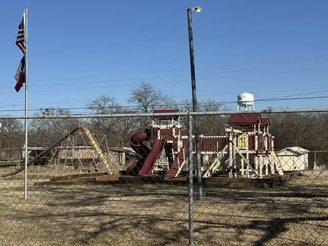 Improved Land For Sale in Henderson County , 0 Maple, Gun Barrel City, Texas 75156, 0, 0, Garage spaces, 0 Sqft, built in 0, Price $21,000, mls#21345014, Real Estate Agent in Gun Barrel City, Homes For Sale in Henderson county, Homes For Sale in Gun Barrel City, Realtor in Gun Barrel City Texas, Real Estate Brokerage Independent Realty Texas, Luminita Cordes Realtor