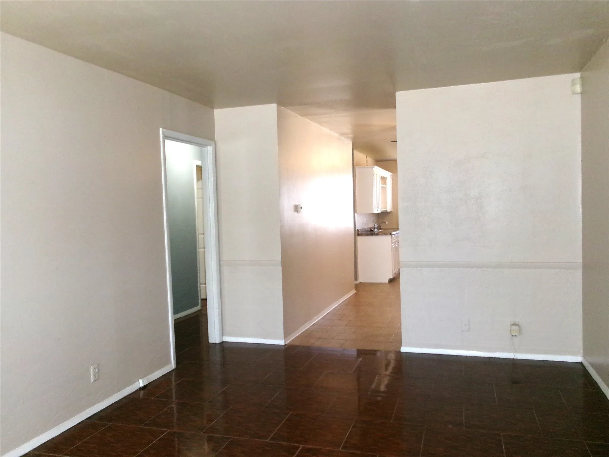 Single Family Residence For Sale in Tarrant County , 4204 Burke Road, Fort Worth, Texas 76119, 3 Bedroom, 2 Bathroom, 2 Garage spaces, 1,107 Sqft, built in 1961, mls#21346752, Real Estate Agent in Fort Worth, Homes For Sale in Tarrant county, Homes For Sale in Fort Worth, Realtor in Fort Worth Texas, Real Estate Brokerage Independent Realty Texas, Luminita Cordes Realtor