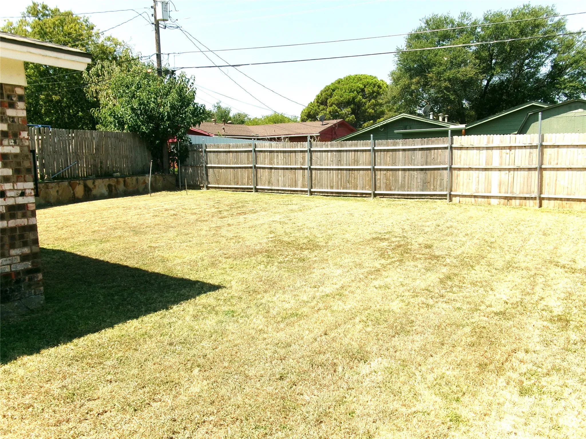Huge Fenced Backyard