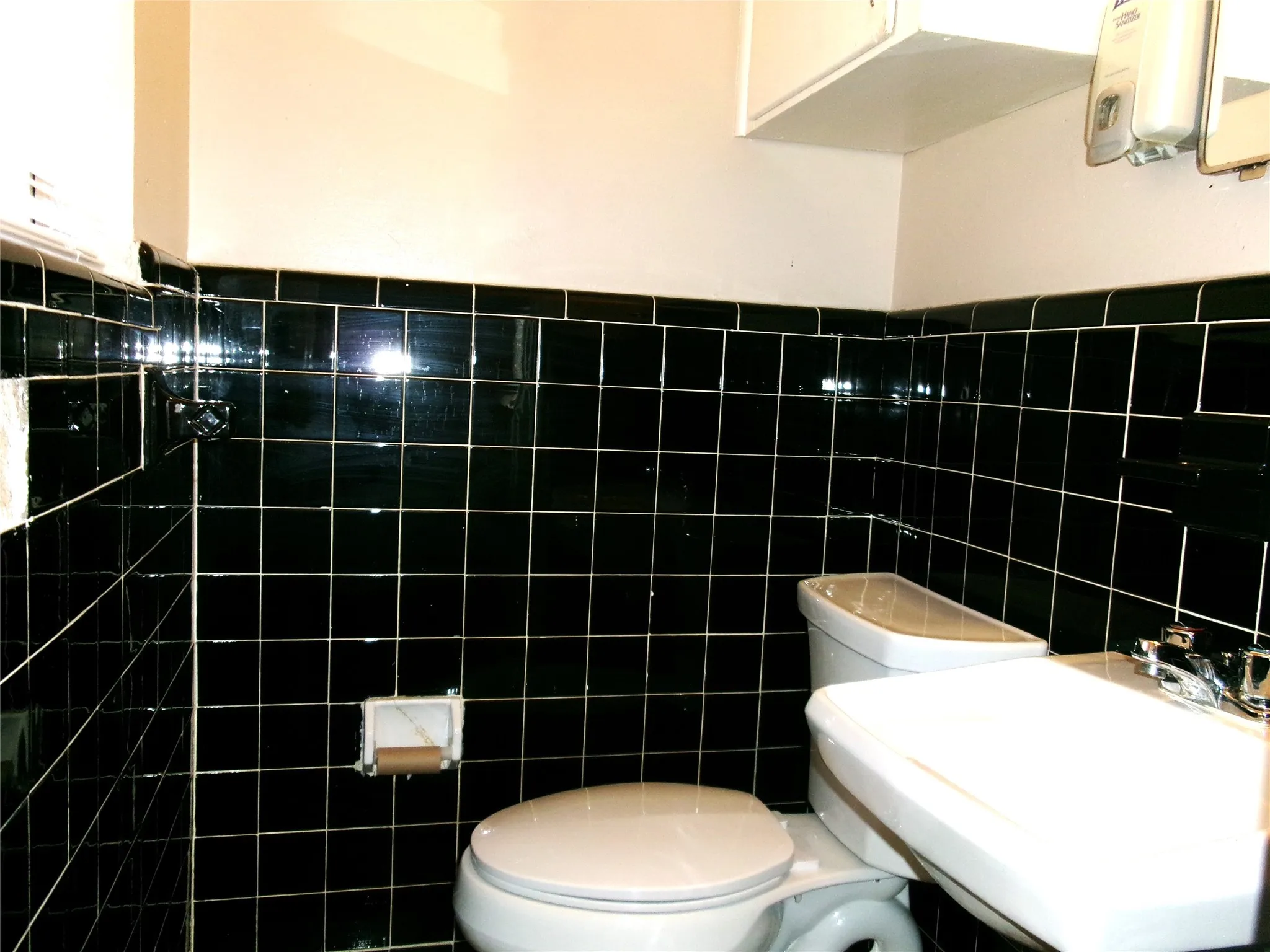 Single Family Residence For Sale in Tarrant County , 4204 Burke Road, Fort Worth, Texas 76119, 3 Bedroom, 2 Bathroom, 2 Garage spaces, 1,107 Sqft, built in 1961, mls#21346752, Real Estate Agent in Fort Worth, Homes For Sale in Tarrant county, Homes For Sale in Fort Worth, Realtor in Fort Worth Texas, Real Estate Brokerage Independent Realty Texas, Luminita Cordes Realtor