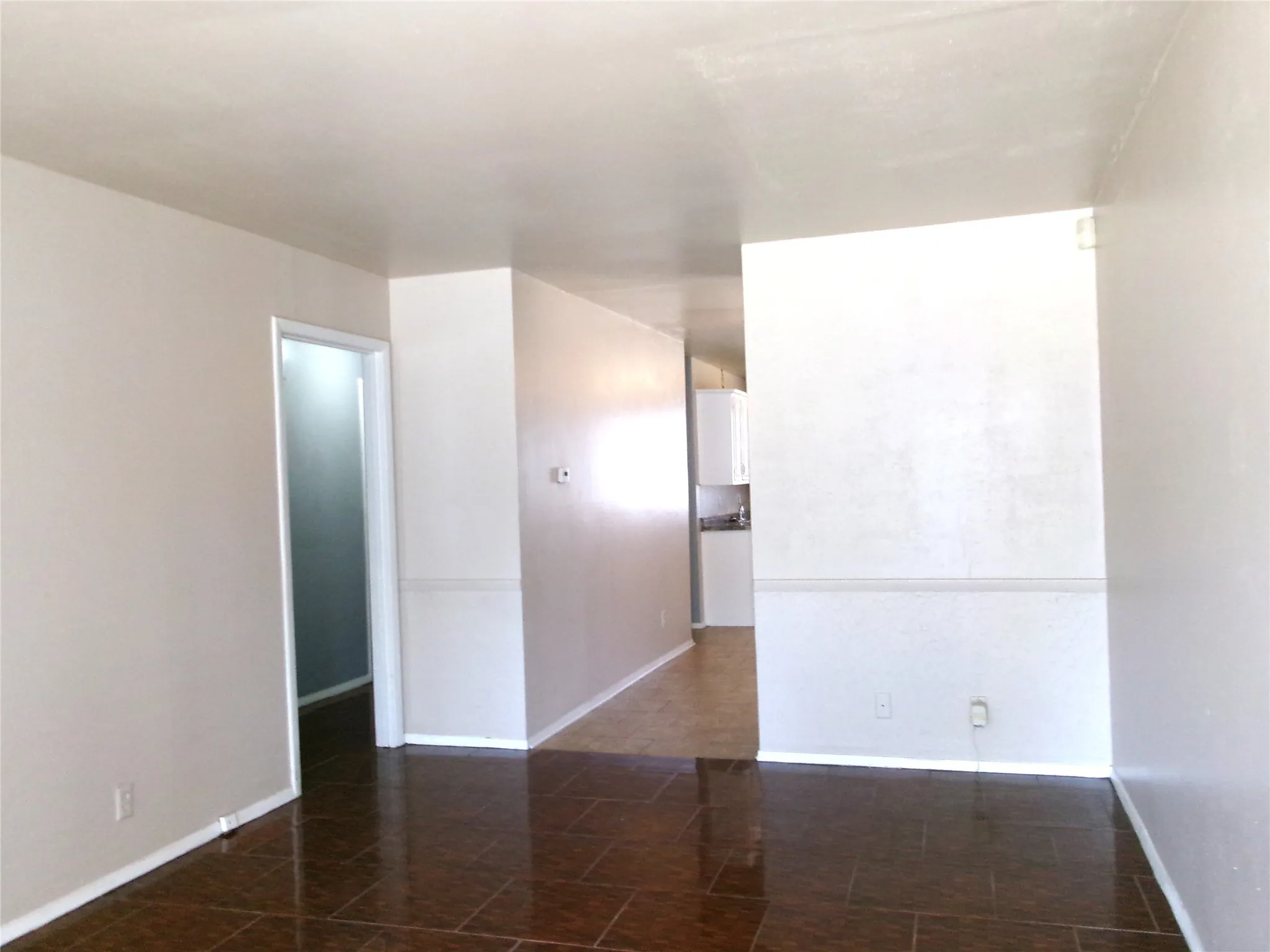 Single Family Residence For Sale in Tarrant County , 4204 Burke Road, Fort Worth, Texas 76119, 3 Bedroom, 2 Bathroom, 2 Garage spaces, 1,107 Sqft, built in 1961, mls#21346752, Real Estate Agent in Fort Worth, Homes For Sale in Tarrant county, Homes For Sale in Fort Worth, Realtor in Fort Worth Texas, Real Estate Brokerage Independent Realty Texas, Luminita Cordes Realtor