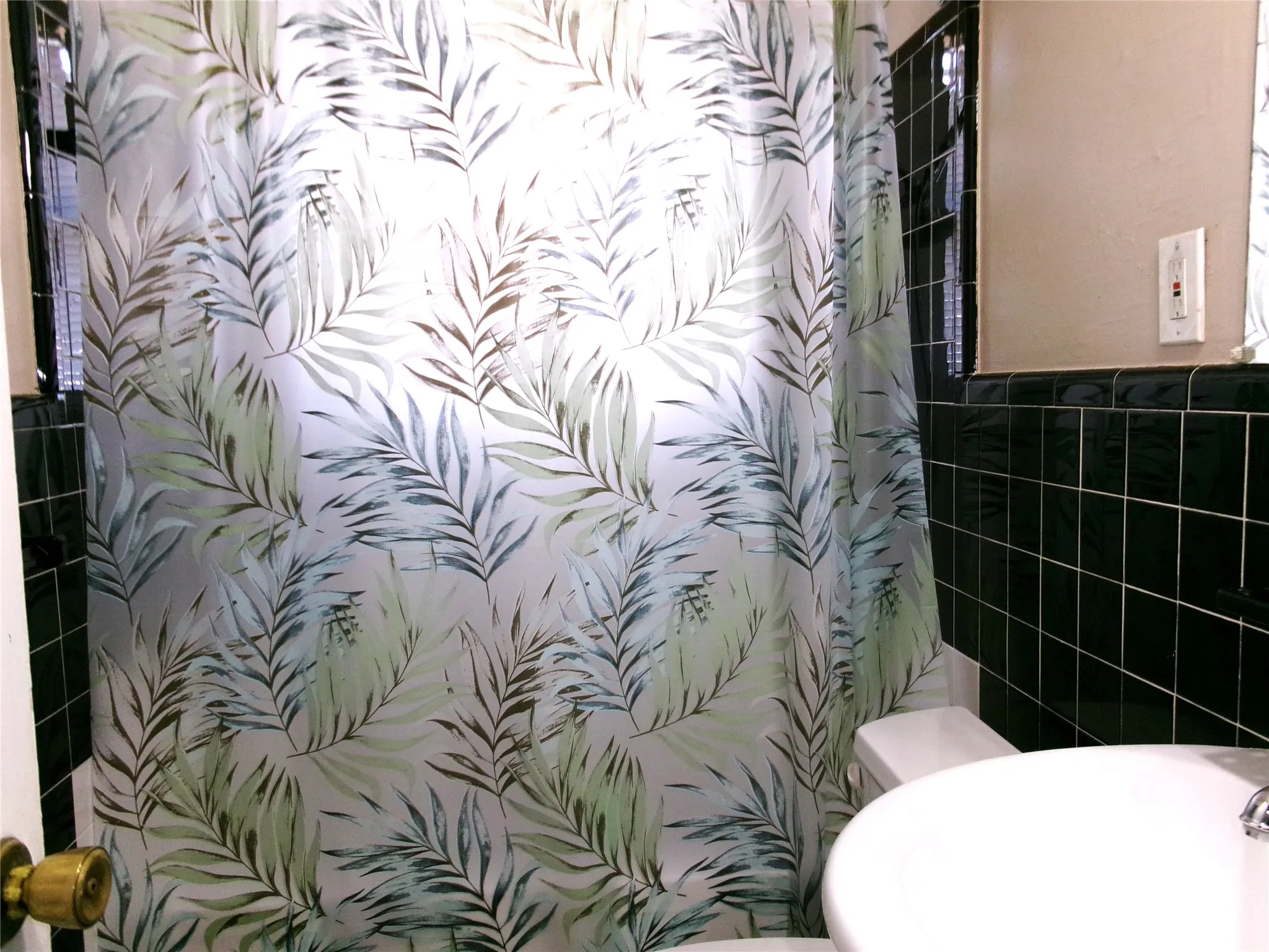 Hall Full Bath