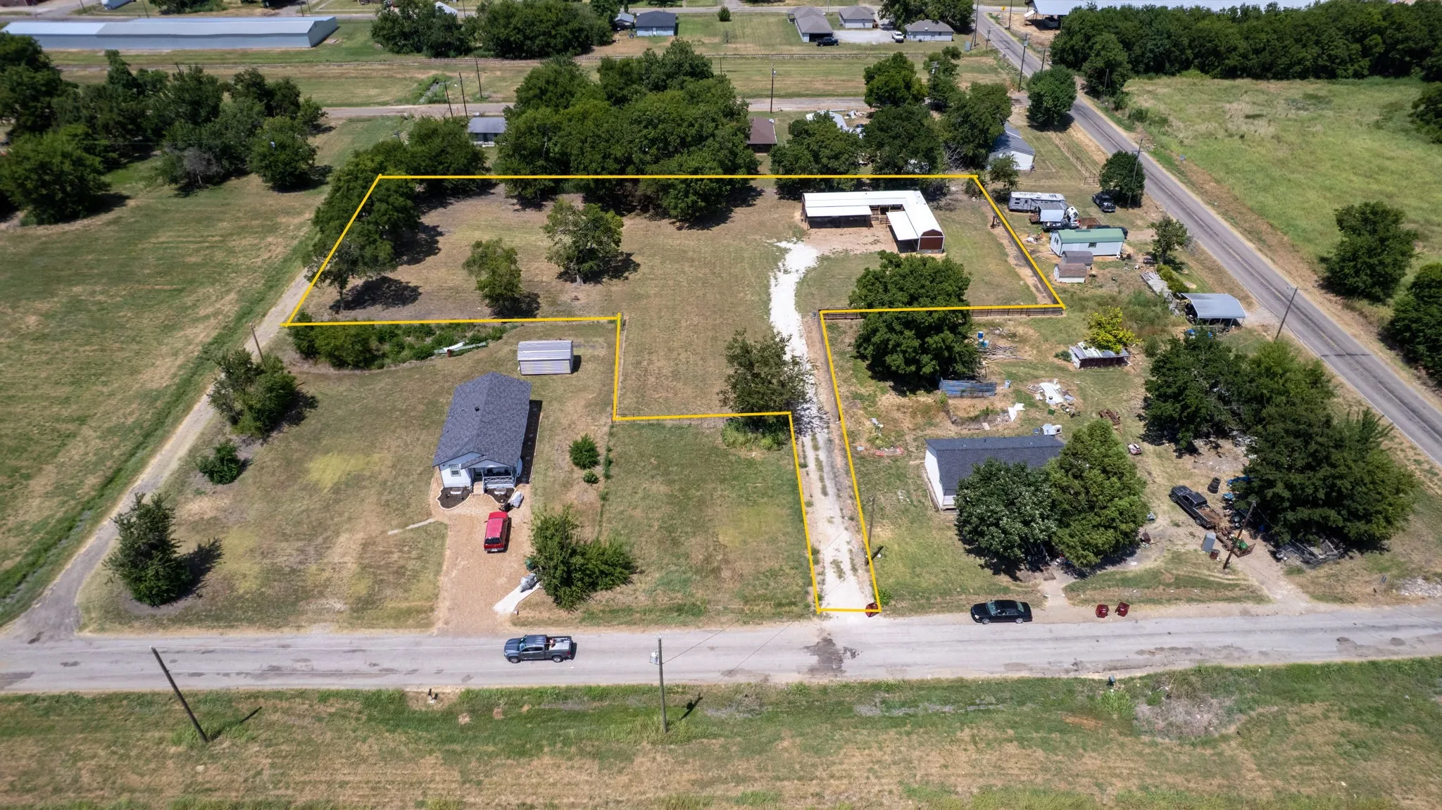 Single Family Residence For Sale in Fannin County , 933 Scott, Honey Grove, Texas 75446, 2 Bedroom, 2 Bathroom, Garage spaces, 884 Sqft, built in 2026, mls#21352482, Real Estate Agent in Honey Grove, Homes For Sale in Fannin county, Homes For Sale in Honey Grove, Realtor in Honey Grove Texas, Real Estate Brokerage Independent Realty Texas, Luminita Cordes Realtor