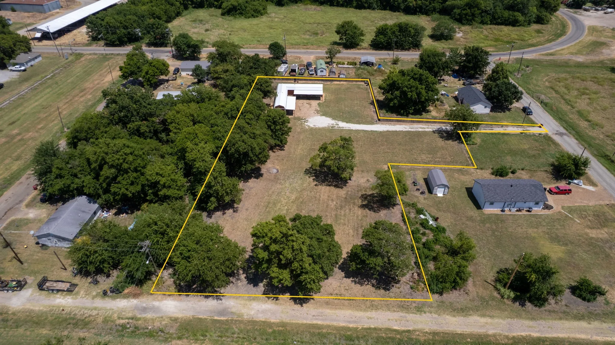 Single Family Residence For Sale in Fannin County , 933 Scott, Honey Grove, Texas 75446, 2 Bedroom, 2 Bathroom, Garage spaces, 884 Sqft, built in 2026, mls#21352482, Real Estate Agent in Honey Grove, Homes For Sale in Fannin county, Homes For Sale in Honey Grove, Realtor in Honey Grove Texas, Real Estate Brokerage Independent Realty Texas, Luminita Cordes Realtor