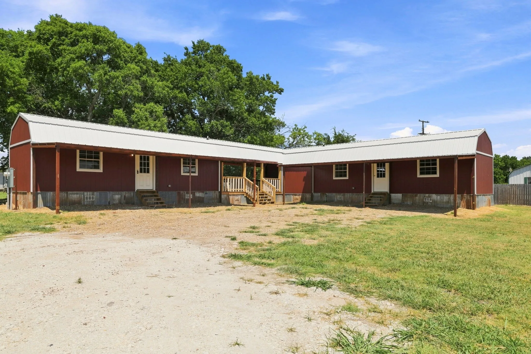 Single Family Residence For Sale in Fannin County , 933 Scott, Honey Grove, Texas 75446, 2 Bedroom, 2 Bathroom, Garage spaces, 884 Sqft, built in 2026, mls#21352482, Real Estate Agent in Honey Grove, Homes For Sale in Fannin county, Homes For Sale in Honey Grove, Realtor in Honey Grove Texas, Real Estate Brokerage Independent Realty Texas, Luminita Cordes Realtor