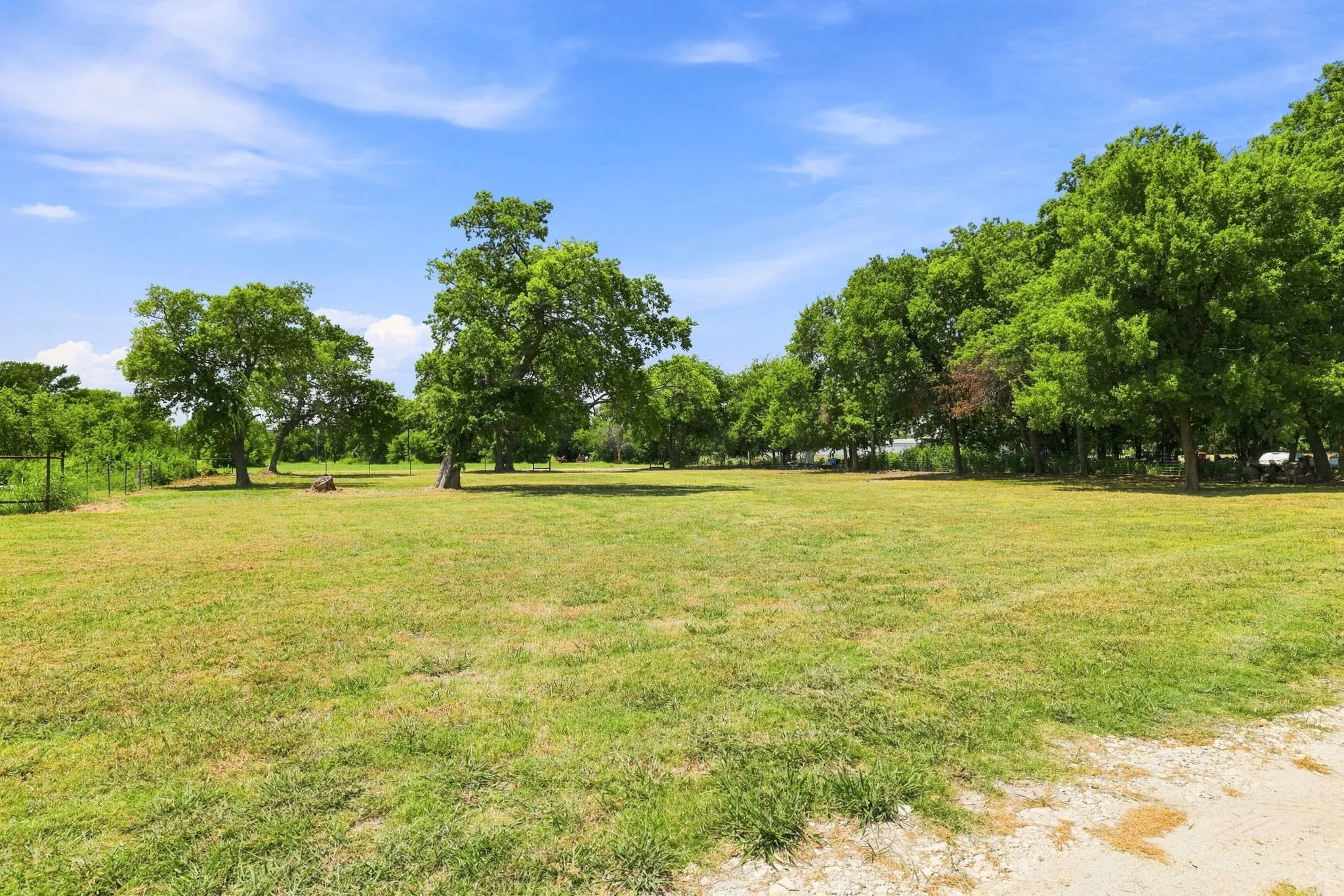 Single Family Residence For Sale in Fannin County , 933 Scott, Honey Grove, Texas 75446, 2 Bedroom, 2 Bathroom, Garage spaces, 884 Sqft, built in 2026, mls#21352482, Real Estate Agent in Honey Grove, Homes For Sale in Fannin county, Homes For Sale in Honey Grove, Realtor in Honey Grove Texas, Real Estate Brokerage Independent Realty Texas, Luminita Cordes Realtor