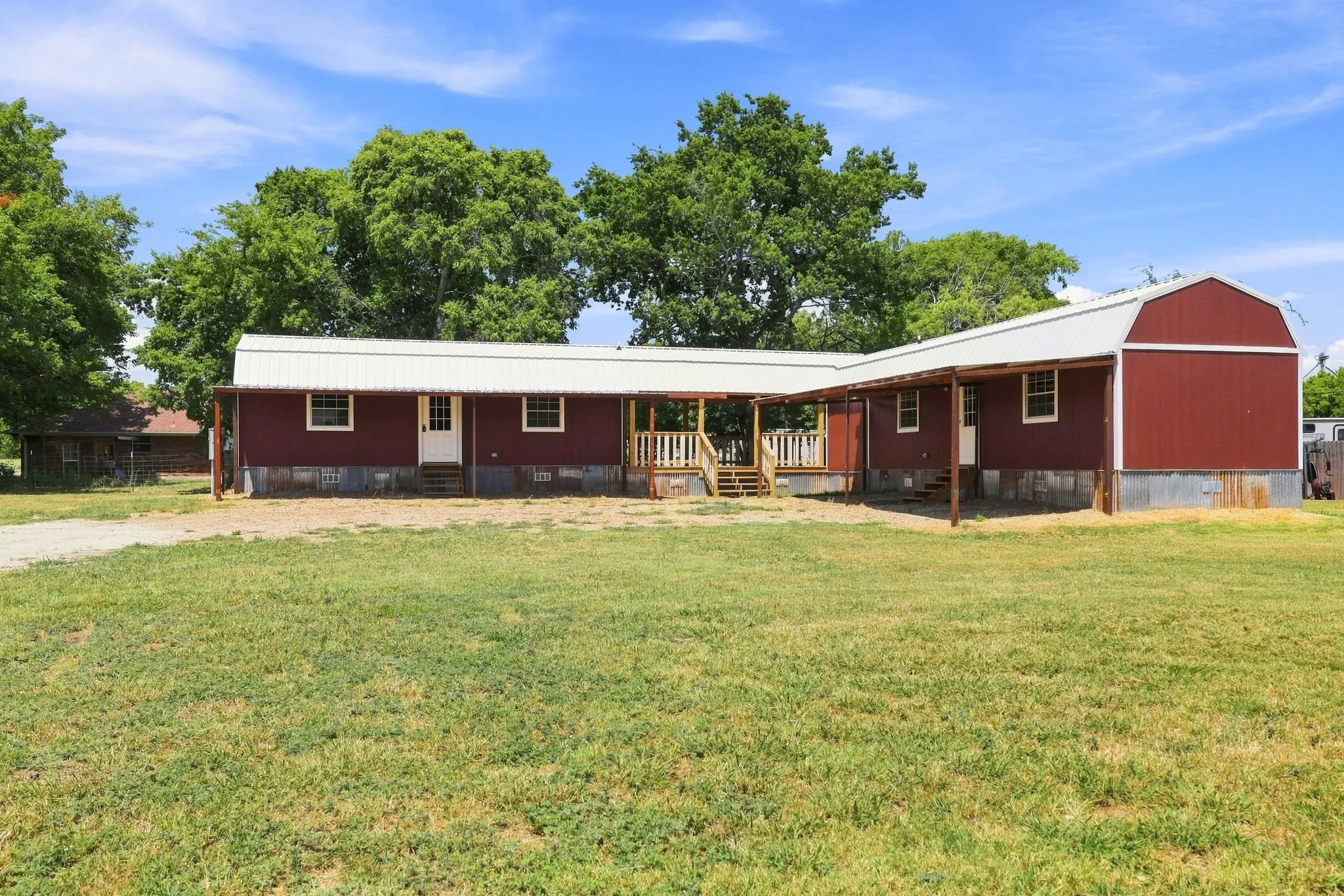 Single Family Residence For Sale in Fannin County , 933 Scott, Honey Grove, Texas 75446, 2 Bedroom, 2 Bathroom, Garage spaces, 884 Sqft, built in 2026, mls#21352482, Real Estate Agent in Honey Grove, Homes For Sale in Fannin county, Homes For Sale in Honey Grove, Realtor in Honey Grove Texas, Real Estate Brokerage Independent Realty Texas, Luminita Cordes Realtor