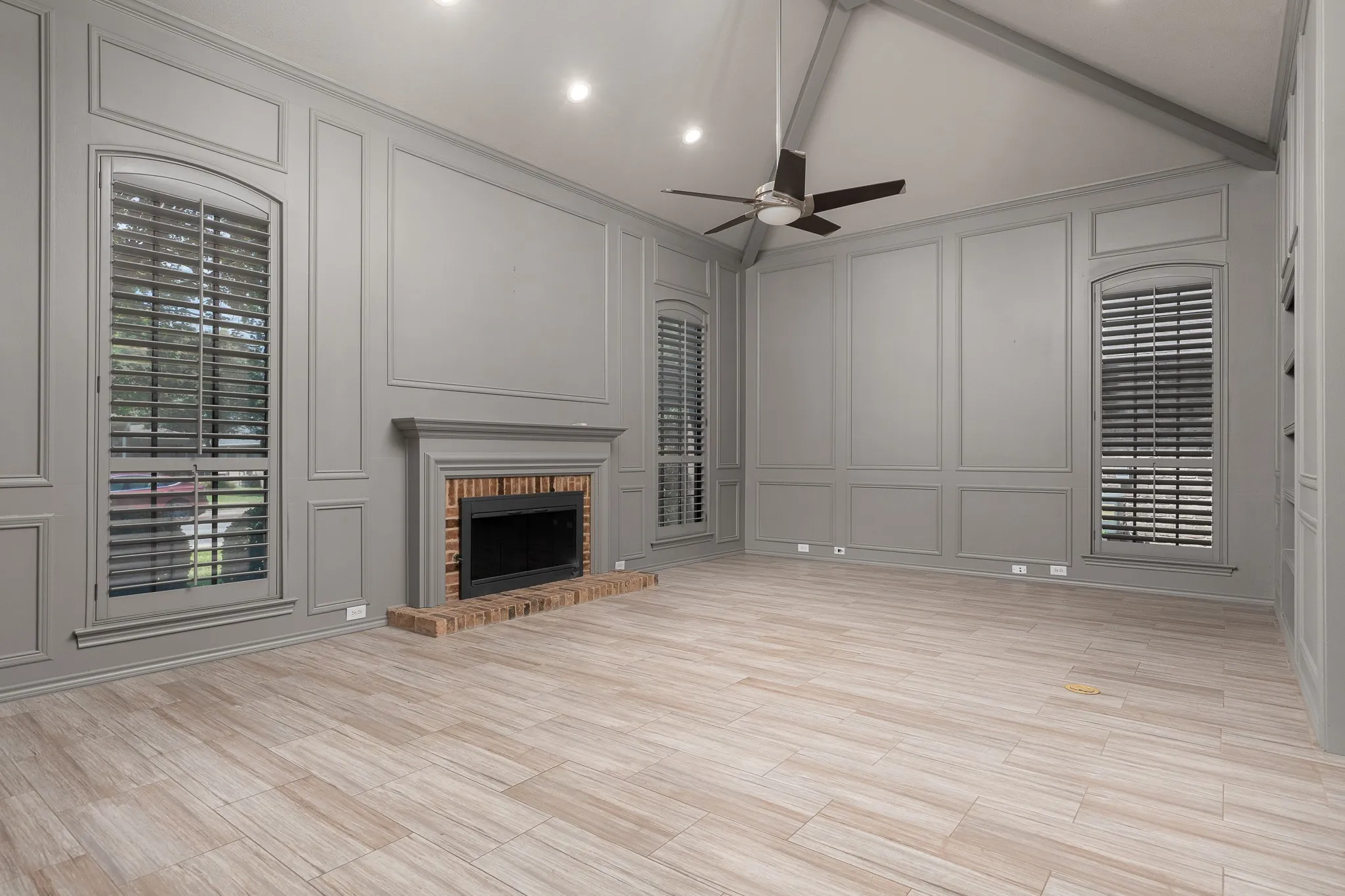 Single Family Residence For Sale in Dallas County , 15607 GOLDEN CREEK, Dallas, Texas 75248, 4 Bedroom, 3 Bathroom, 2 Garage spaces, 2,962 Sqft, built in 1984, mls#21354973, Real Estate Agent in Dallas, Homes For Sale in Dallas county, Homes For Sale in Dallas, Realtor in Dallas Texas, Real Estate Brokerage Independent Realty Texas, Luminita Cordes Realtor