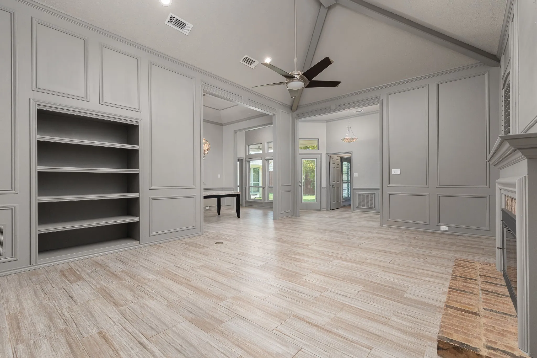 Single Family Residence For Sale in Dallas County , 15607 GOLDEN CREEK, Dallas, Texas 75248, 4 Bedroom, 3 Bathroom, 2 Garage spaces, 2,962 Sqft, built in 1984, mls#21354973, Real Estate Agent in Dallas, Homes For Sale in Dallas county, Homes For Sale in Dallas, Realtor in Dallas Texas, Real Estate Brokerage Independent Realty Texas, Luminita Cordes Realtor