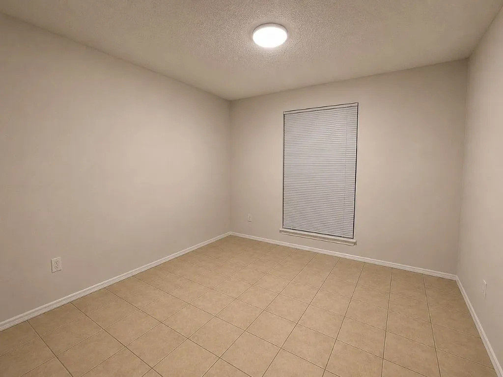 Single Family Residence For Rent in Tarrant County , 7517 Castillo Road, Fort Worth, Texas 76112, 3 Bedroom, 2 Bathroom, 2 Garage spaces, 1,403 Sqft, built in 1973, mls#21355140, Real Estate Agent in Fort Worth, Homes For Rent in Tarrant county, Homes For Rent in Fort Worth, Realtor in Fort Worth Texas, Real Estate Brokerage Independent Realty Texas, Luminita Cordes Realtor