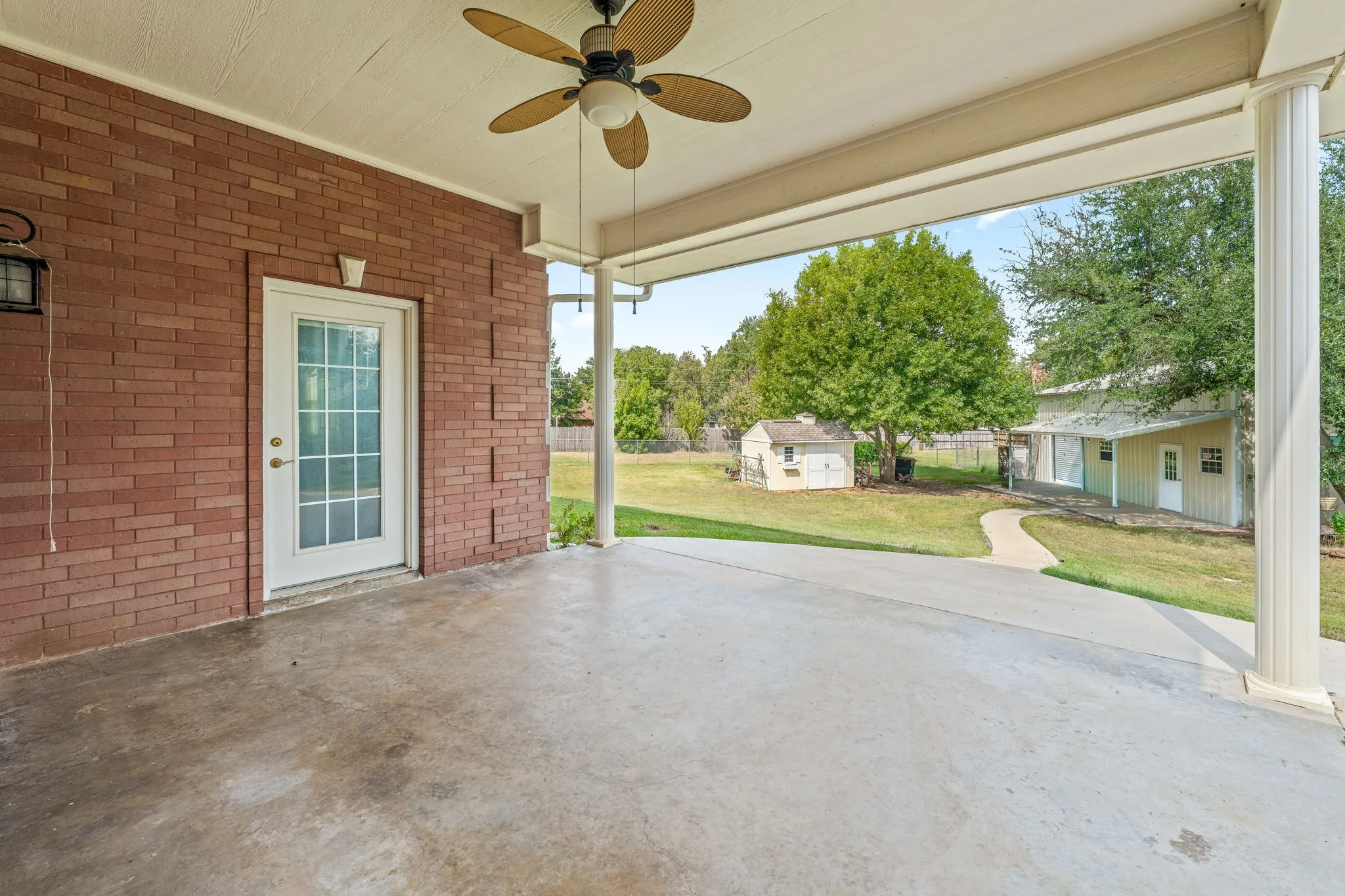 Single Family Residence For Sale in Erath County , 1517 Oakwood Drive, Stephenville, Texas 76401, 4 Bedroom, 3 Bathroom, 2 Garage spaces, 2,828 Sqft, built in 2003, mls#21355137, Real Estate Agent in Stephenville, Homes For Sale in Erath county, Homes For Sale in Stephenville, Realtor in Stephenville Texas, Real Estate Brokerage Independent Realty Texas, Luminita Cordes Realtor