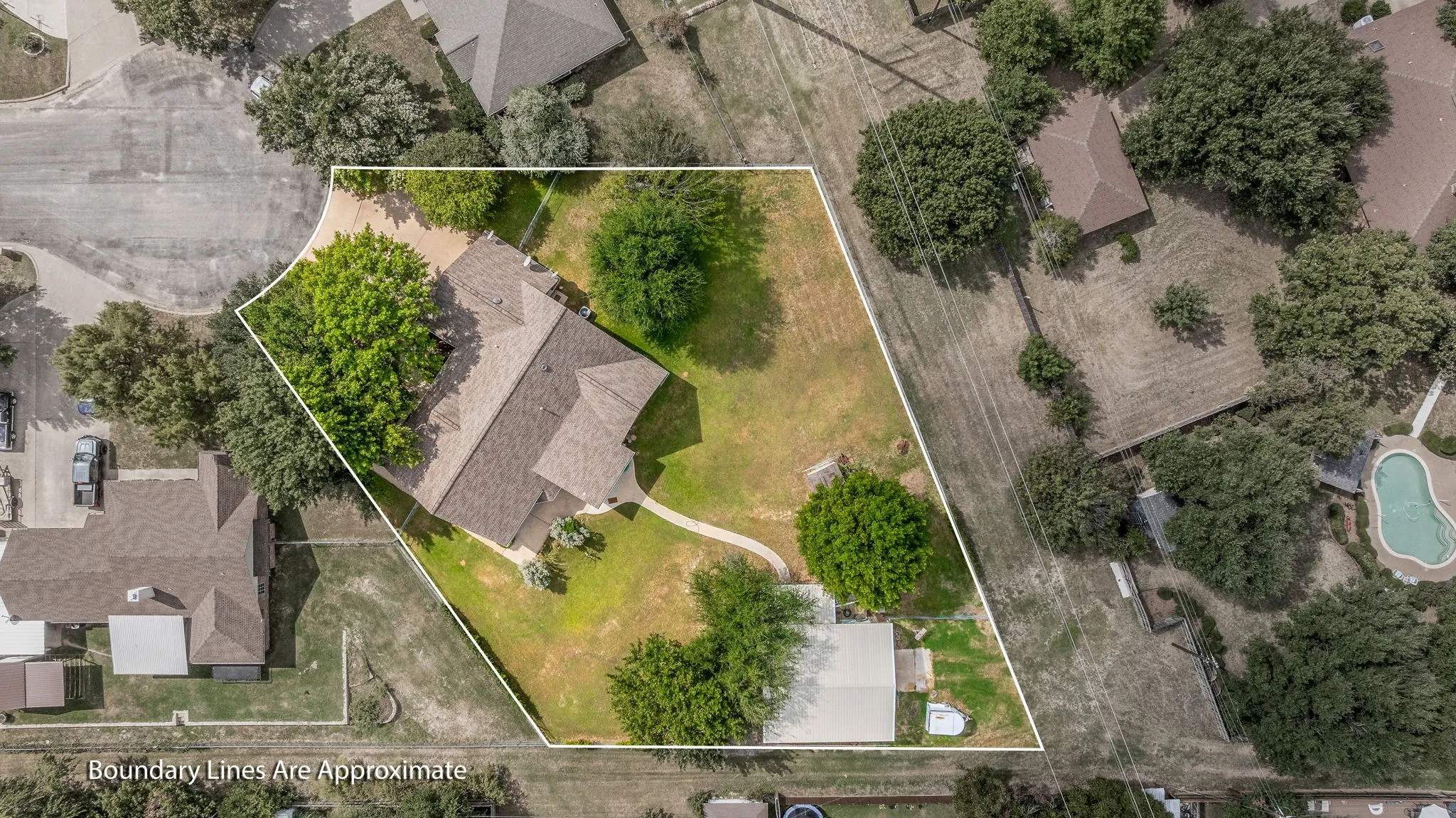 Single Family Residence For Sale in Erath County , 1517 Oakwood Drive, Stephenville, Texas 76401, 4 Bedroom, 3 Bathroom, 2 Garage spaces, 2,828 Sqft, built in 2003, mls#21355137, Real Estate Agent in Stephenville, Homes For Sale in Erath county, Homes For Sale in Stephenville, Realtor in Stephenville Texas, Real Estate Brokerage Independent Realty Texas, Luminita Cordes Realtor