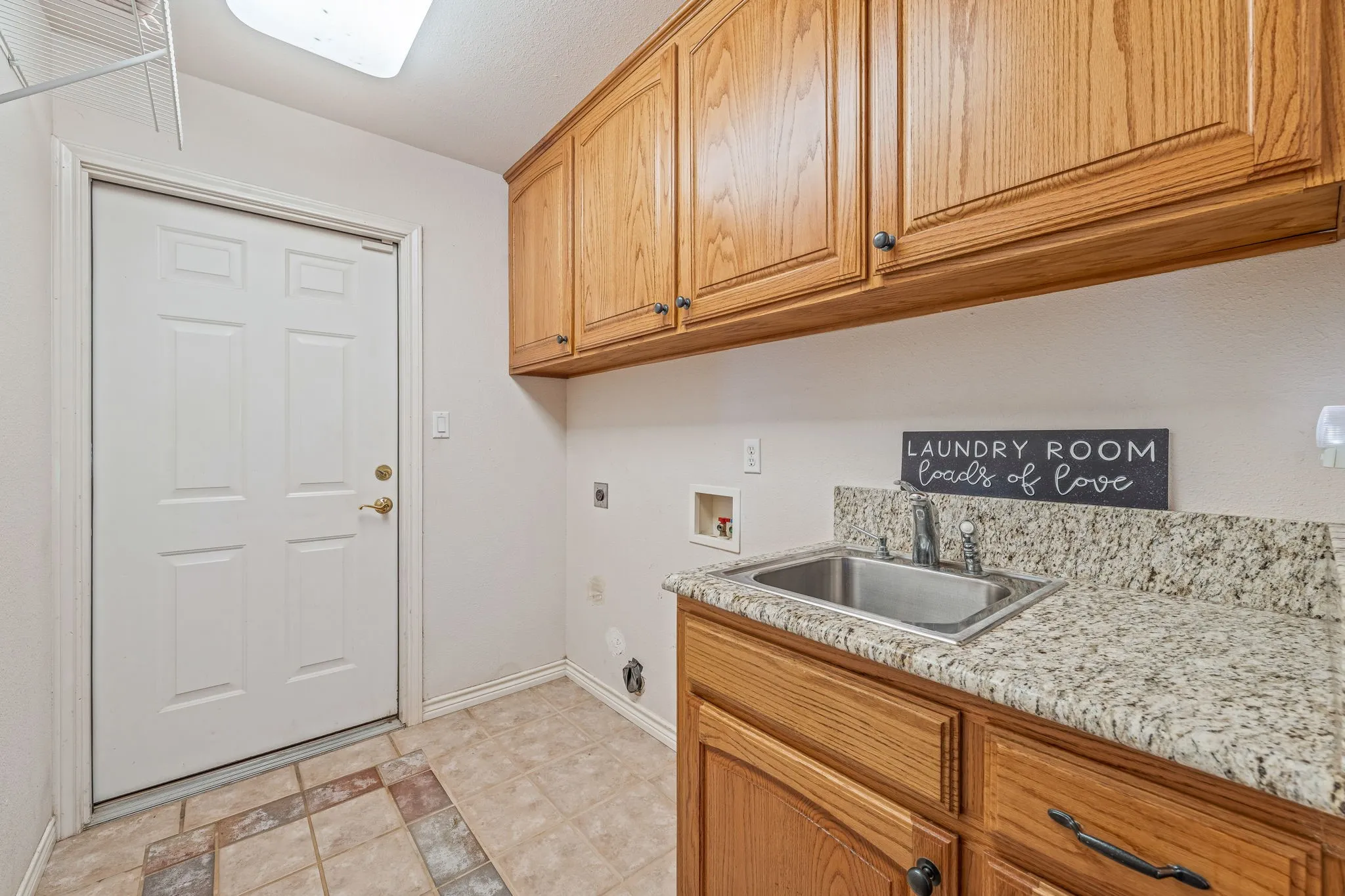 Single Family Residence For Sale in Erath County , 1517 Oakwood Drive, Stephenville, Texas 76401, 4 Bedroom, 3 Bathroom, 2 Garage spaces, 2,828 Sqft, built in 2003, mls#21355137, Real Estate Agent in Stephenville, Homes For Sale in Erath county, Homes For Sale in Stephenville, Realtor in Stephenville Texas, Real Estate Brokerage Independent Realty Texas, Luminita Cordes Realtor