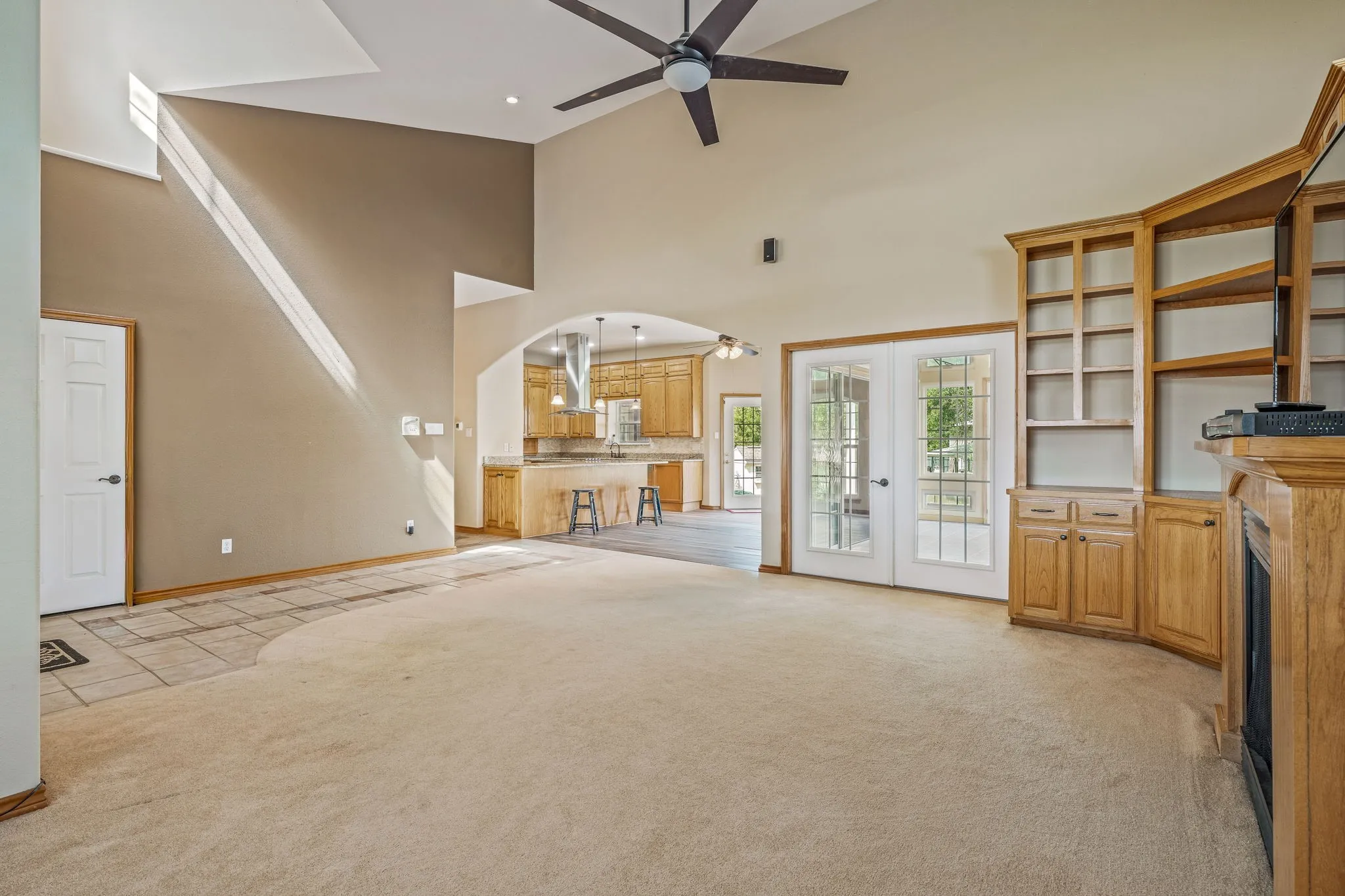 Single Family Residence For Sale in Erath County , 1517 Oakwood Drive, Stephenville, Texas 76401, 4 Bedroom, 3 Bathroom, 2 Garage spaces, 2,828 Sqft, built in 2003, mls#21355137, Real Estate Agent in Stephenville, Homes For Sale in Erath county, Homes For Sale in Stephenville, Realtor in Stephenville Texas, Real Estate Brokerage Independent Realty Texas, Luminita Cordes Realtor