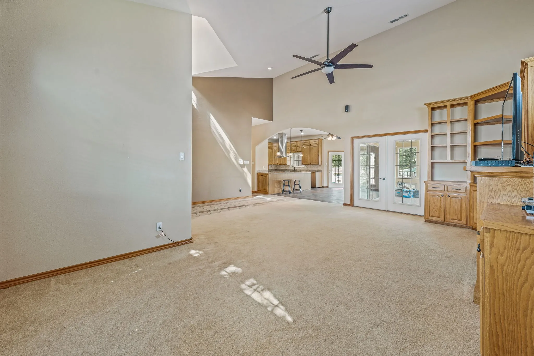 Single Family Residence For Sale in Erath County , 1517 Oakwood Drive, Stephenville, Texas 76401, 4 Bedroom, 3 Bathroom, 2 Garage spaces, 2,828 Sqft, built in 2003, mls#21355137, Real Estate Agent in Stephenville, Homes For Sale in Erath county, Homes For Sale in Stephenville, Realtor in Stephenville Texas, Real Estate Brokerage Independent Realty Texas, Luminita Cordes Realtor