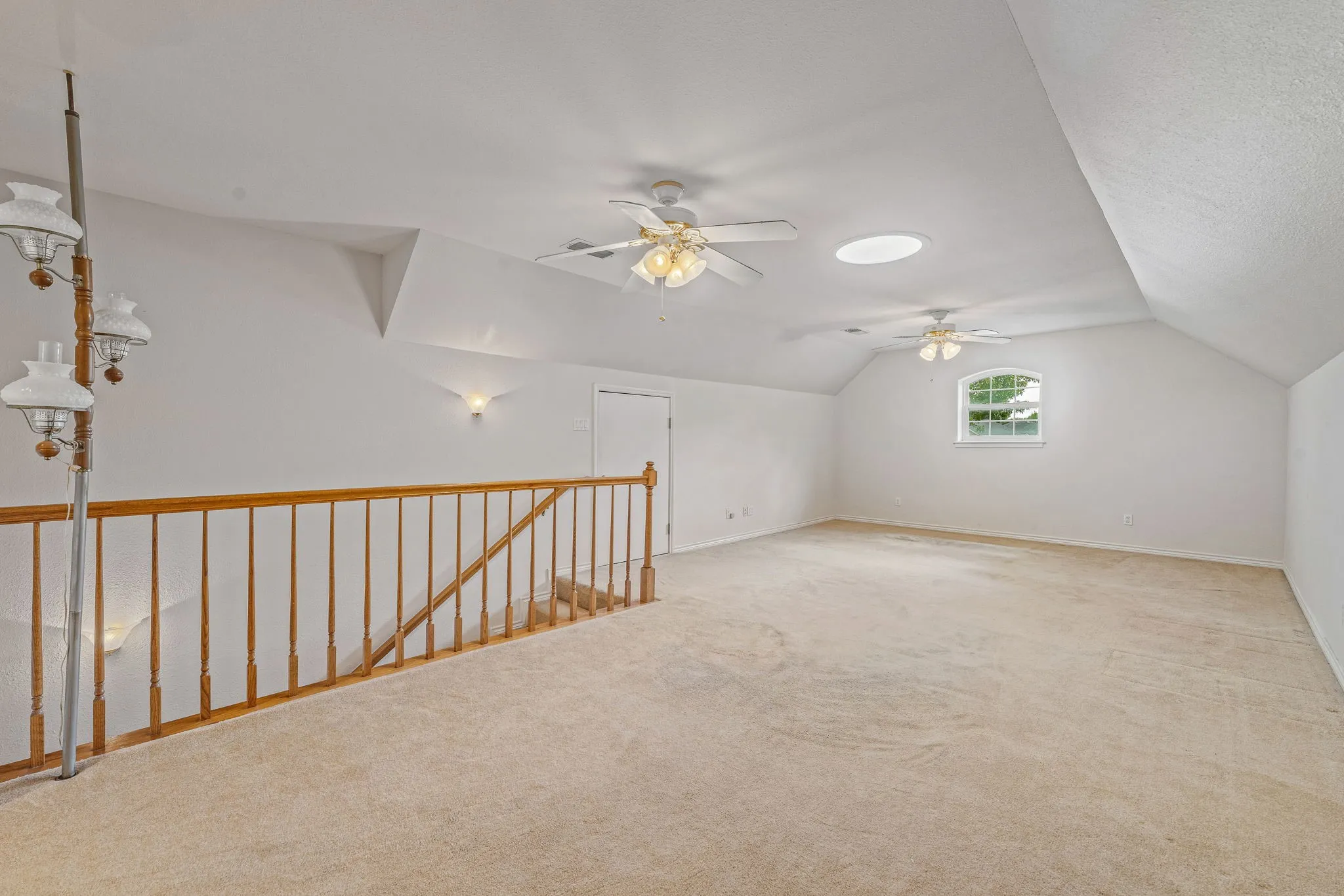 Single Family Residence For Sale in Erath County , 1517 Oakwood Drive, Stephenville, Texas 76401, 4 Bedroom, 3 Bathroom, 2 Garage spaces, 2,828 Sqft, built in 2003, mls#21355137, Real Estate Agent in Stephenville, Homes For Sale in Erath county, Homes For Sale in Stephenville, Realtor in Stephenville Texas, Real Estate Brokerage Independent Realty Texas, Luminita Cordes Realtor