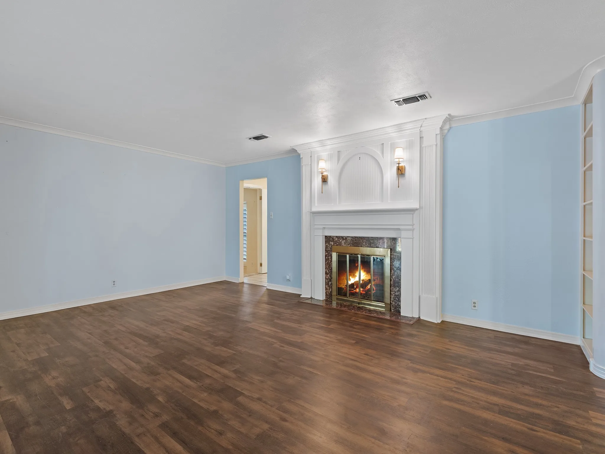 Single Family Residence For Sale in Hunt County , 2115 Park Street, Greenville, Texas 75401, 4 Bedroom, 3 Bathroom, Garage spaces, 2,535 Sqft, built in 1949, mls#21351677, Real Estate Agent in Greenville, Homes For Sale in Hunt county, Homes For Sale in Greenville, Realtor in Greenville Texas, Real Estate Brokerage Independent Realty Texas, Luminita Cordes Realtor