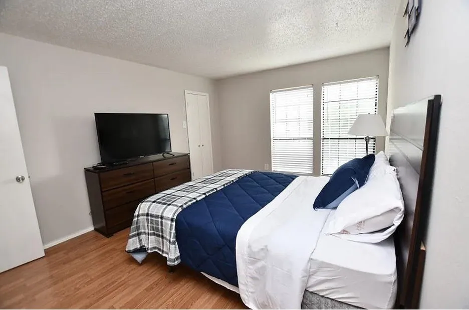 Condominium For Sale in Dallas County , 15151 Berry Trail 606, Dallas, Texas 75248, 2 Bedroom, 2 Bathroom, Garage spaces, 966 Sqft, built in 1980, mls#21353402, Real Estate Agent in Dallas, Homes For Sale in Dallas county, Homes For Sale in Dallas, Realtor in Dallas Texas, Real Estate Brokerage Independent Realty Texas, Luminita Cordes Realtor
