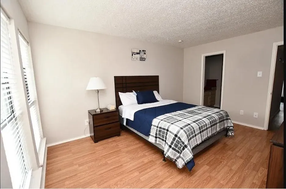 Condominium For Sale in Dallas County , 15151 Berry Trail 606, Dallas, Texas 75248, 2 Bedroom, 2 Bathroom, Garage spaces, 966 Sqft, built in 1980, mls#21353402, Real Estate Agent in Dallas, Homes For Sale in Dallas county, Homes For Sale in Dallas, Realtor in Dallas Texas, Real Estate Brokerage Independent Realty Texas, Luminita Cordes Realtor