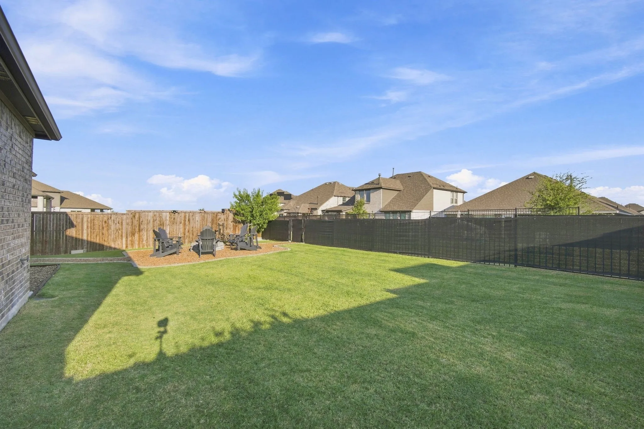 Single Family Residence For Sale in Denton County , 5812 Painswick Drive, Celina, Texas 76227, 4 Bedroom, 2 Bathroom, 3 Garage spaces, 2,464 Sqft, built in 2020, mls#21346862, Real Estate Agent in Celina, Homes For Sale in Denton county, Homes For Sale in Celina, Realtor in Celina Texas, Real Estate Brokerage Independent Realty Texas, Luminita Cordes Realtor