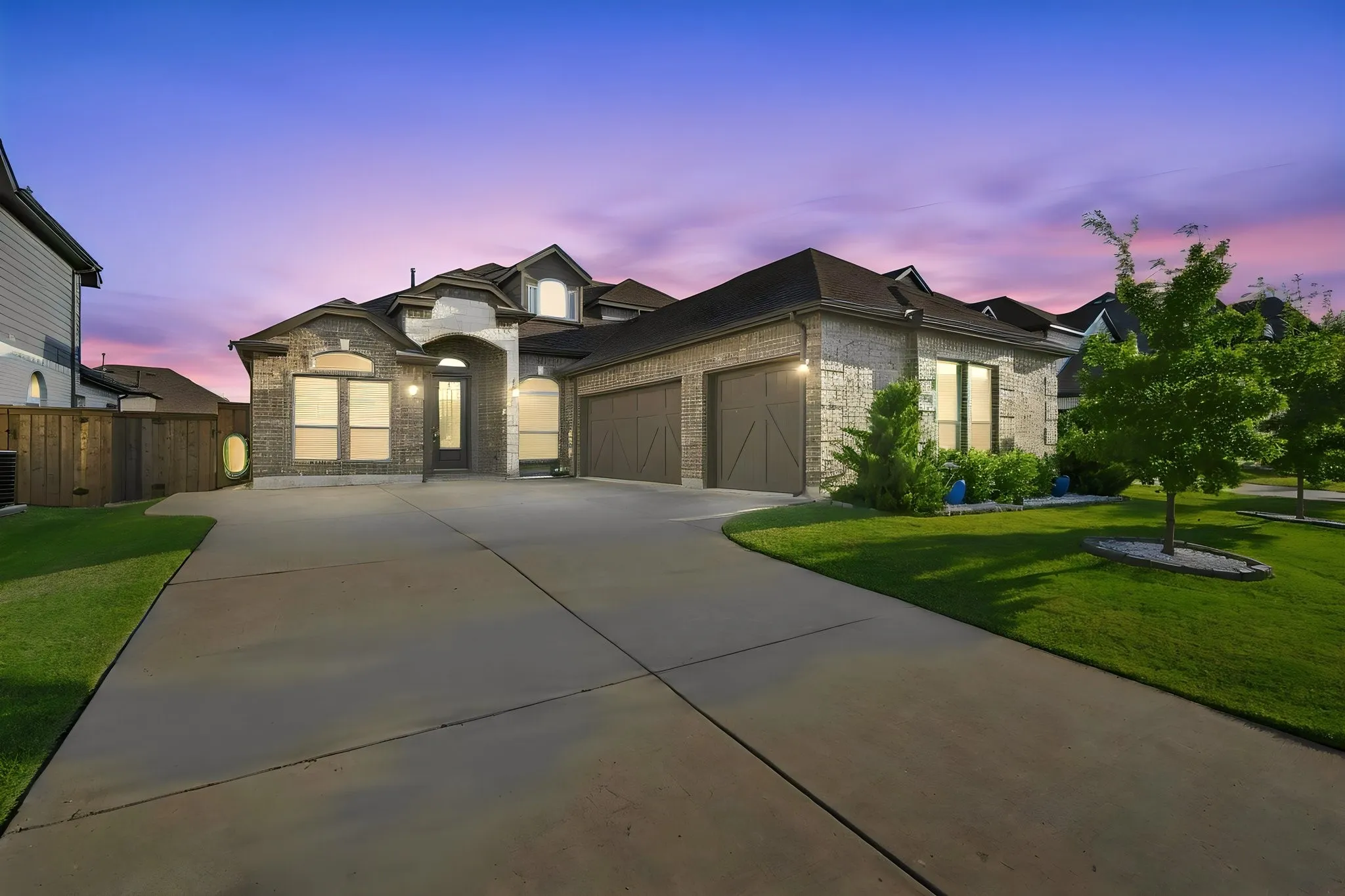 Single Family Residence For Sale in Denton County , 5812 Painswick Drive, Celina, Texas 76227, 4 Bedroom, 2 Bathroom, 3 Garage spaces, 2,464 Sqft, built in 2020, mls#21346862, Real Estate Agent in Celina, Homes For Sale in Denton county, Homes For Sale in Celina, Realtor in Celina Texas, Real Estate Brokerage Independent Realty Texas, Luminita Cordes Realtor
