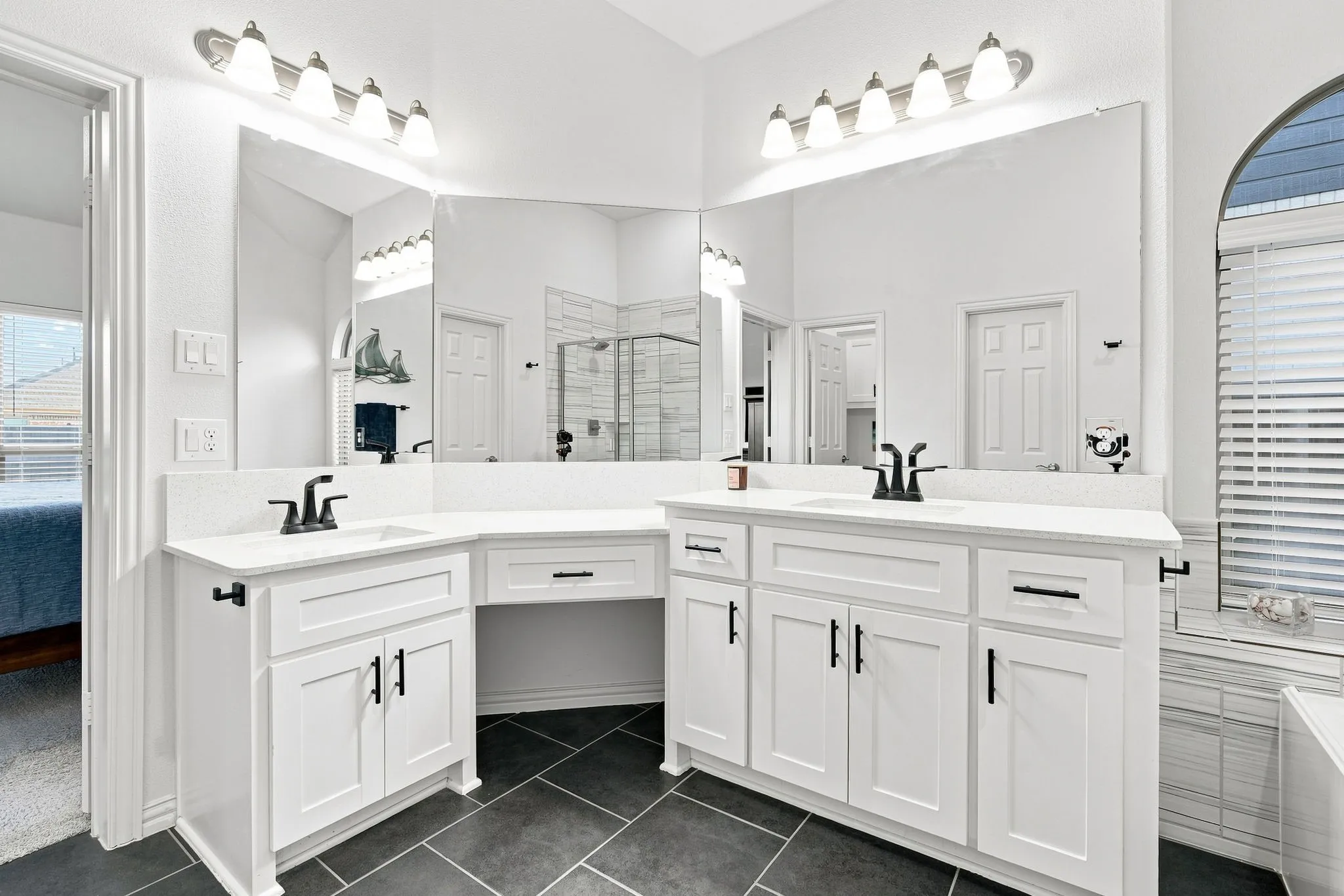 Single Family Residence For Sale in Denton County , 5812 Painswick Drive, Celina, Texas 76227, 4 Bedroom, 2 Bathroom, 3 Garage spaces, 2,464 Sqft, built in 2020, mls#21346862, Real Estate Agent in Celina, Homes For Sale in Denton county, Homes For Sale in Celina, Realtor in Celina Texas, Real Estate Brokerage Independent Realty Texas, Luminita Cordes Realtor