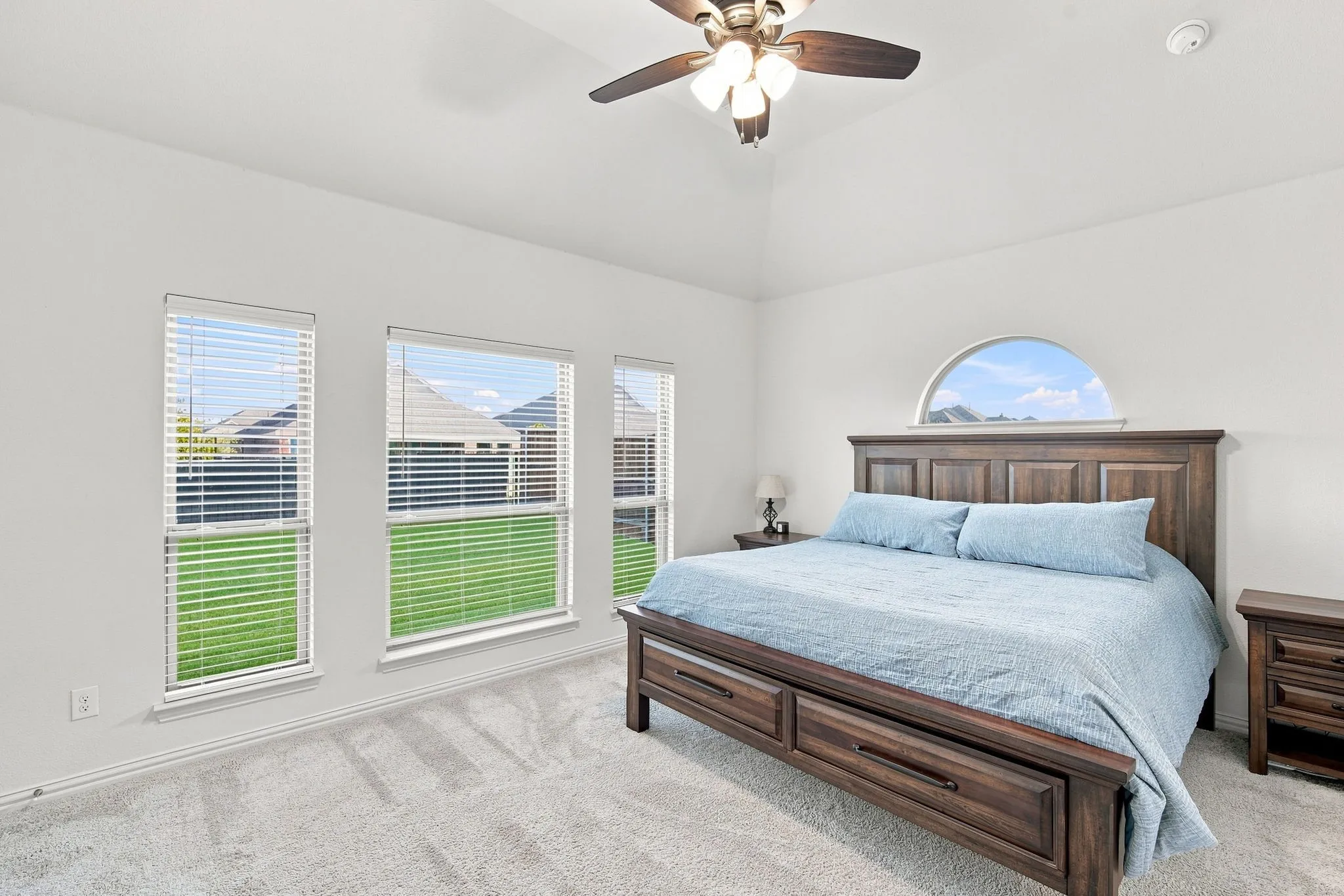 Single Family Residence For Sale in Denton County , 5812 Painswick Drive, Celina, Texas 76227, 4 Bedroom, 2 Bathroom, 3 Garage spaces, 2,464 Sqft, built in 2020, mls#21346862, Real Estate Agent in Celina, Homes For Sale in Denton county, Homes For Sale in Celina, Realtor in Celina Texas, Real Estate Brokerage Independent Realty Texas, Luminita Cordes Realtor