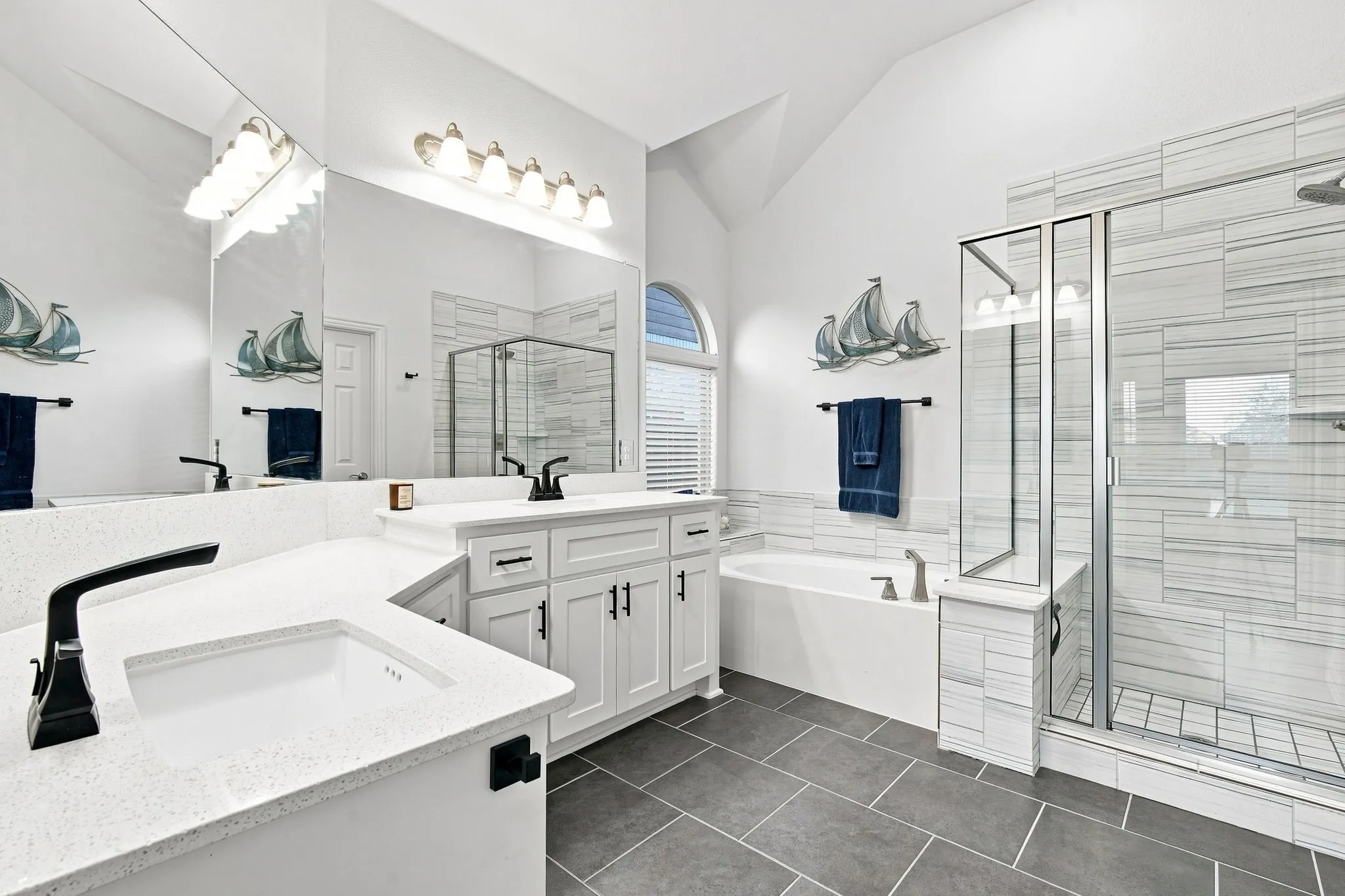 Single Family Residence For Sale in Denton County , 5812 Painswick Drive, Celina, Texas 76227, 4 Bedroom, 2 Bathroom, 3 Garage spaces, 2,464 Sqft, built in 2020, mls#21346862, Real Estate Agent in Celina, Homes For Sale in Denton county, Homes For Sale in Celina, Realtor in Celina Texas, Real Estate Brokerage Independent Realty Texas, Luminita Cordes Realtor