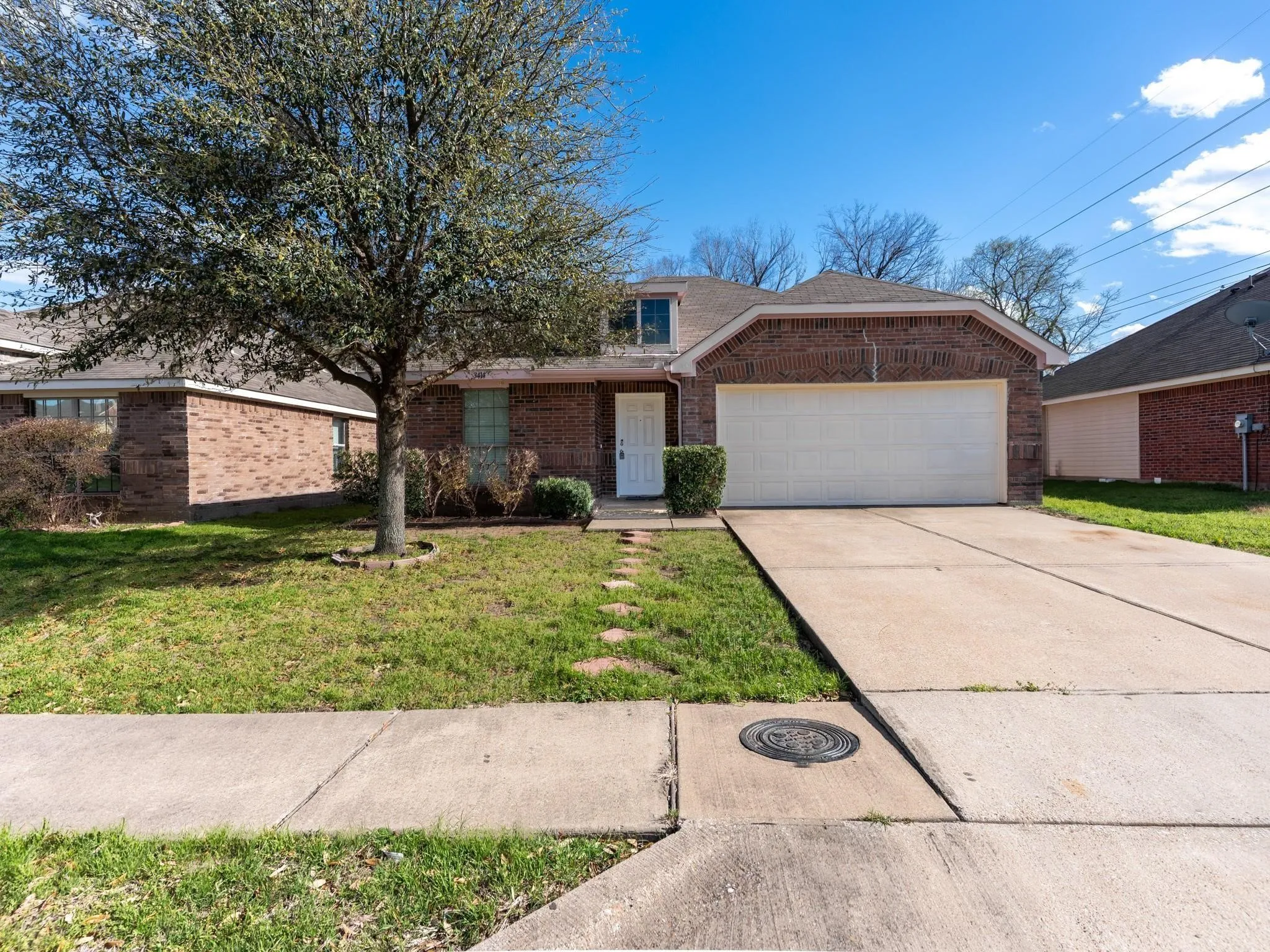 Single Family Residence For Sale in Dallas County , 3414 Mojave Drive, Dallas, Texas 75241, 4 Bedroom, 2 Bathroom, 2 Garage spaces, 1,613 Sqft, built in 2010, mls#21355166, Real Estate Agent in Dallas, Homes For Sale in Dallas county, Homes For Sale in Dallas, Realtor in Dallas Texas, Real Estate Brokerage Independent Realty Texas, Luminita Cordes Realtor