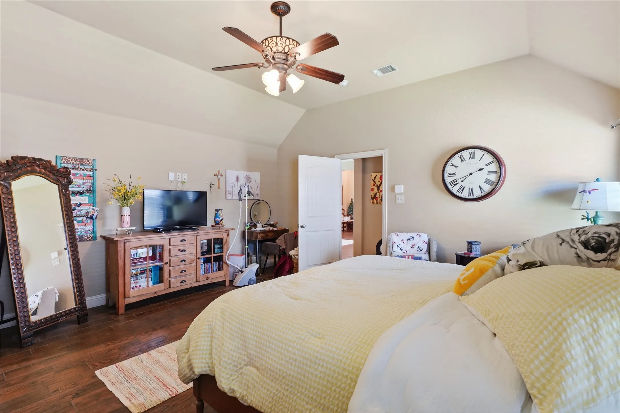 Single Family Residence For Sale in Parker County , 168 Whitetail Drive, Willow Park, Texas 76008, 3 Bedroom, 2 Bathroom, 2 Garage spaces, 1,709 Sqft, built in 2014, mls#21350963, Real Estate Agent in Willow Park, Homes For Sale in Parker county, Homes For Sale in Willow Park, Realtor in Willow Park Texas, Real Estate Brokerage Independent Realty Texas, Luminita Cordes Realtor