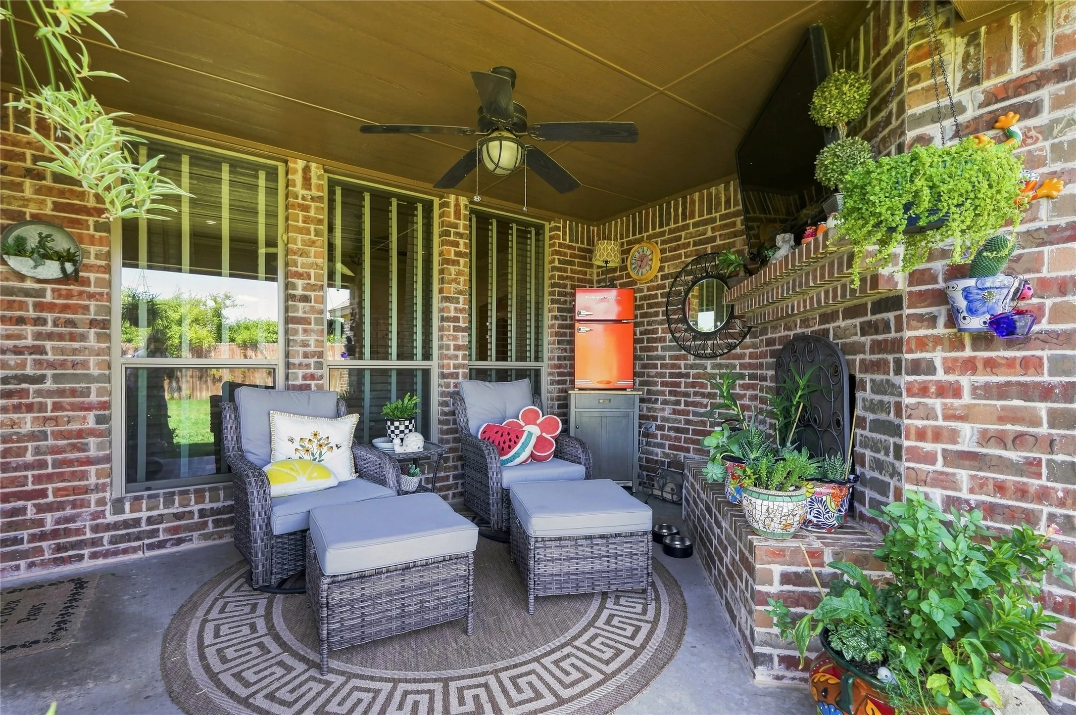 Single Family Residence For Sale in Parker County , 168 Whitetail Drive, Willow Park, Texas 76008, 3 Bedroom, 2 Bathroom, 2 Garage spaces, 1,709 Sqft, built in 2014, mls#21350963, Real Estate Agent in Willow Park, Homes For Sale in Parker county, Homes For Sale in Willow Park, Realtor in Willow Park Texas, Real Estate Brokerage Independent Realty Texas, Luminita Cordes Realtor