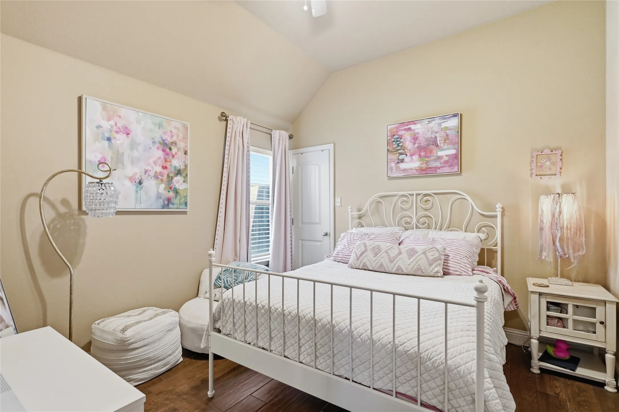 Single Family Residence For Sale in Parker County , 168 Whitetail Drive, Willow Park, Texas 76008, 3 Bedroom, 2 Bathroom, 2 Garage spaces, 1,709 Sqft, built in 2014, mls#21350963, Real Estate Agent in Willow Park, Homes For Sale in Parker county, Homes For Sale in Willow Park, Realtor in Willow Park Texas, Real Estate Brokerage Independent Realty Texas, Luminita Cordes Realtor
