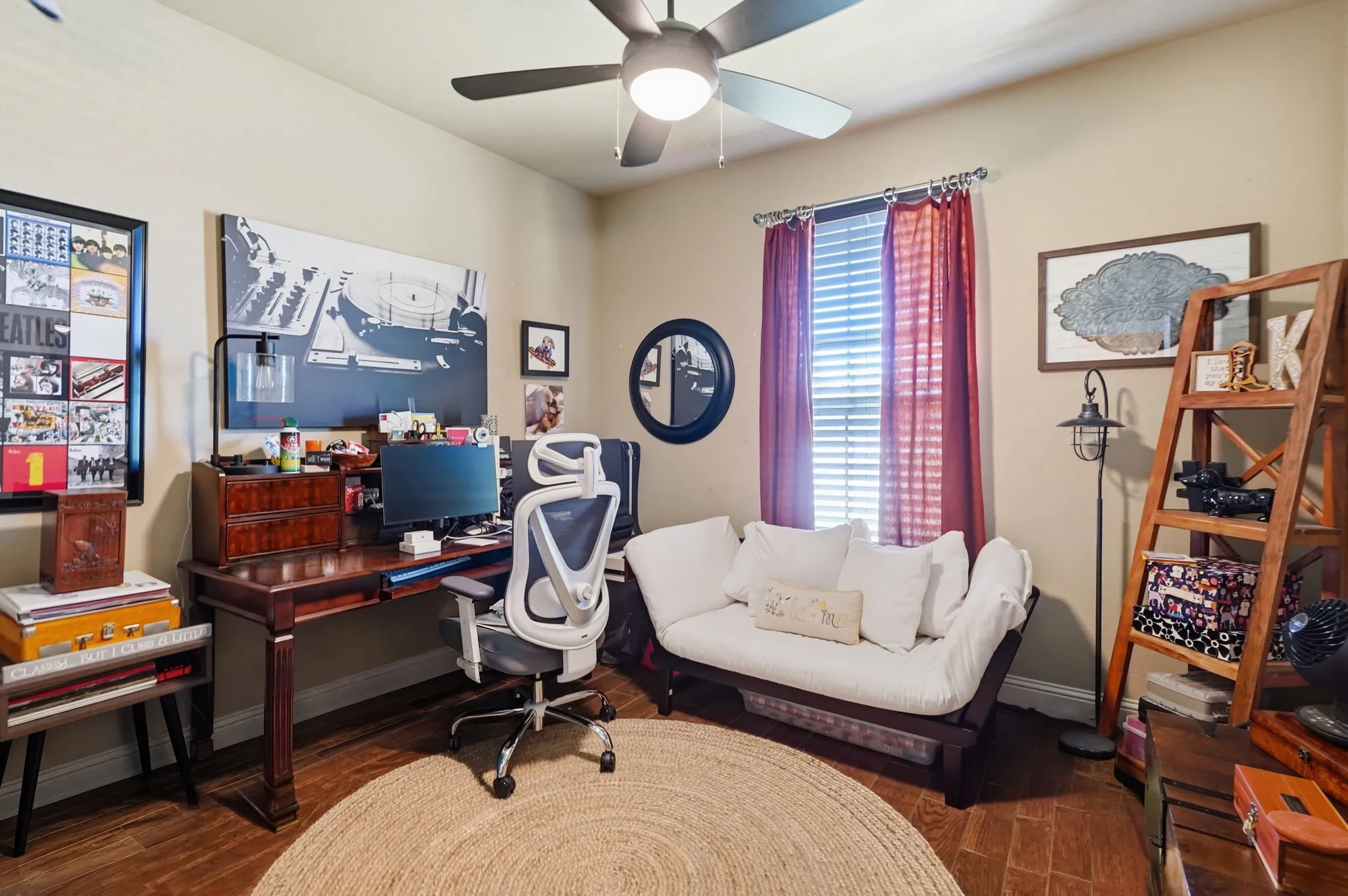 Single Family Residence For Sale in Parker County , 168 Whitetail Drive, Willow Park, Texas 76008, 3 Bedroom, 2 Bathroom, 2 Garage spaces, 1,709 Sqft, built in 2014, mls#21350963, Real Estate Agent in Willow Park, Homes For Sale in Parker county, Homes For Sale in Willow Park, Realtor in Willow Park Texas, Real Estate Brokerage Independent Realty Texas, Luminita Cordes Realtor