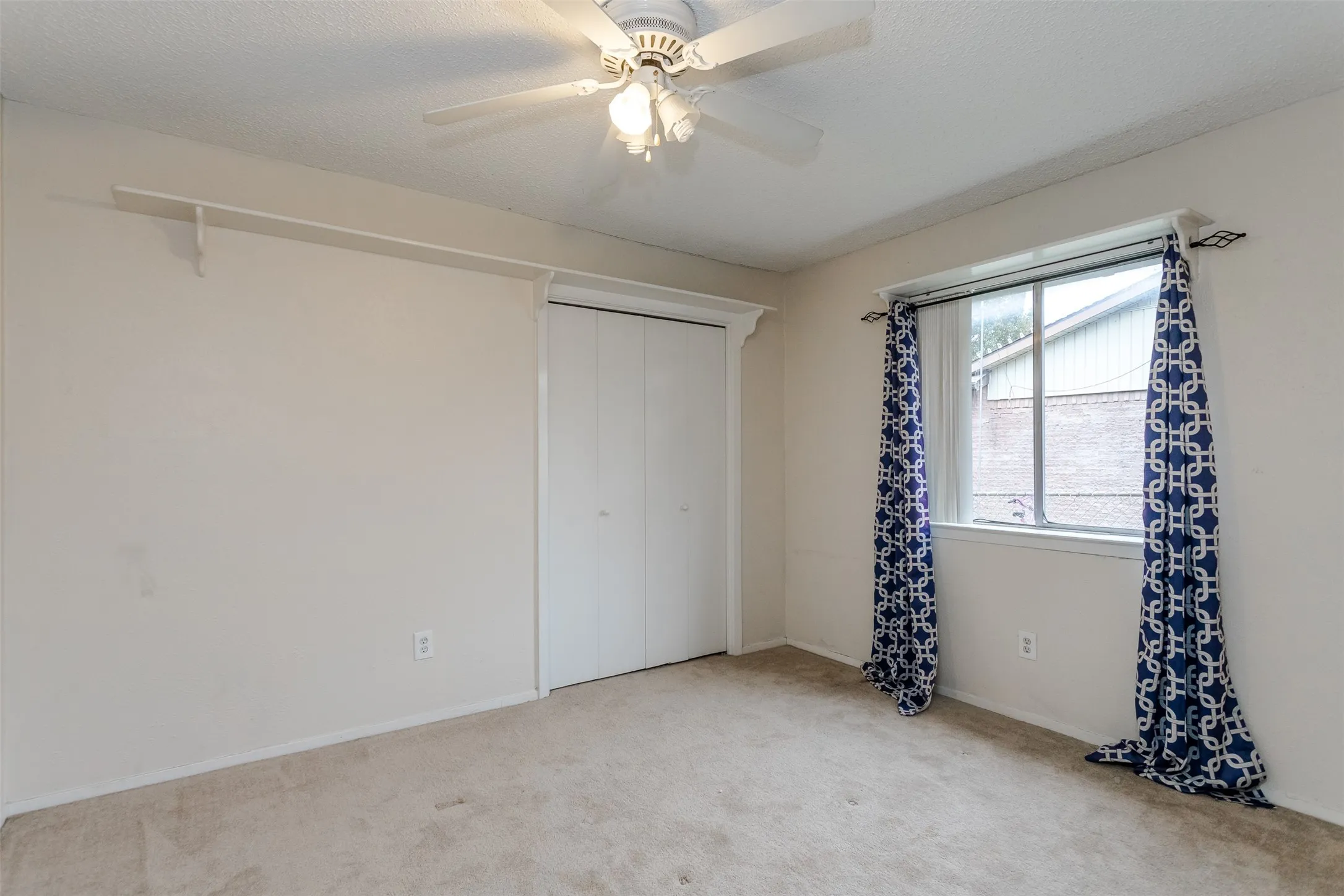 Single Family Residence For Sale in Dallas County , 2517 Rosewood Drive, Mesquite, Texas 75150, 4 Bedroom, 3 Bathroom, Garage spaces, 1,933 Sqft, built in 1970, mls#21354874, Real Estate Agent in Mesquite, Homes For Sale in Dallas county, Homes For Sale in Mesquite, Realtor in Mesquite Texas, Real Estate Brokerage Independent Realty Texas, Luminita Cordes Realtor