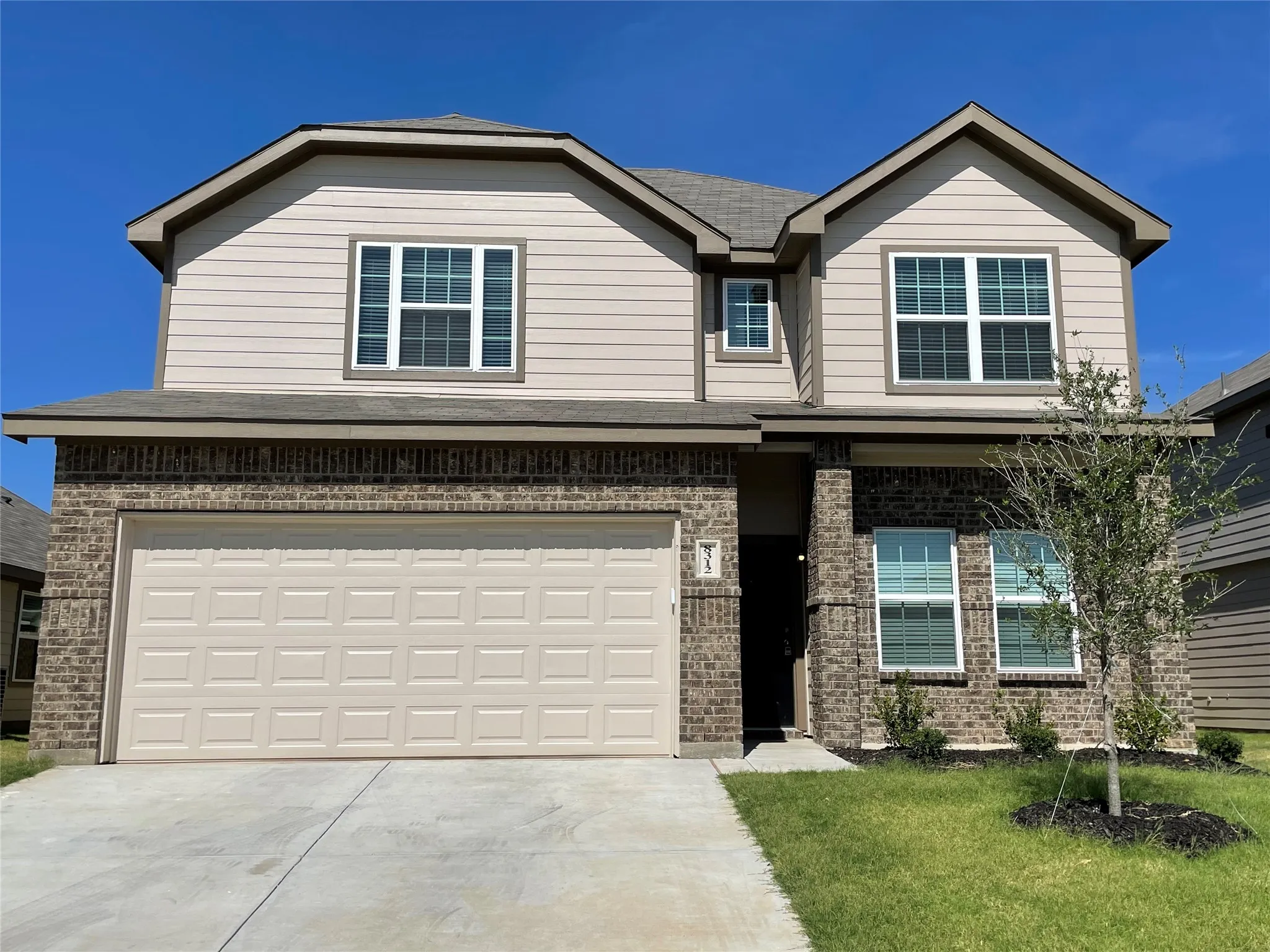 Single Family Residence For Rent in Tarrant County , 8312 White Pine Drive, Fort Worth, Texas 76123, 5 Bedroom, 13 Bathroom, 2 Garage spaces, 2,538 Sqft, built in 2021, mls#21355158, Real Estate Agent in Fort Worth, Homes For Rent in Tarrant county, Homes For Rent in Fort Worth, Realtor in Fort Worth Texas, Real Estate Brokerage Independent Realty Texas, Luminita Cordes Realtor
