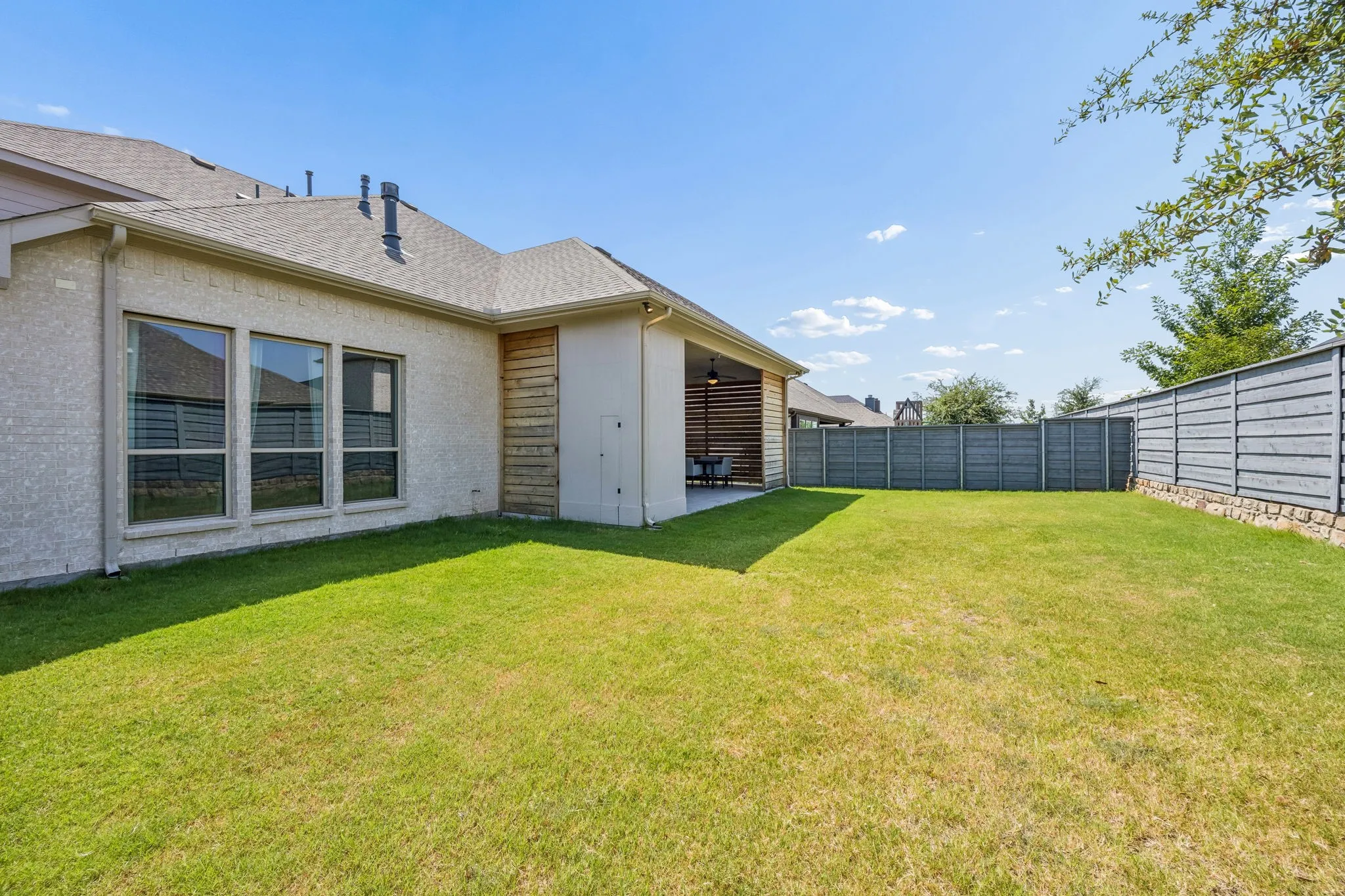 Single Family Residence For Sale in Denton County , 7416 Wispy Willow Lane, Little Elm, Texas 76227, 4 Bedroom, 4 Bathroom, 2 Garage spaces, 3,437 Sqft, built in 2020, mls#21343127, Real Estate Agent in Little Elm, Homes For Sale in Denton county, Homes For Sale in Little Elm, Realtor in Little Elm Texas, Real Estate Brokerage Independent Realty Texas, Luminita Cordes Realtor
