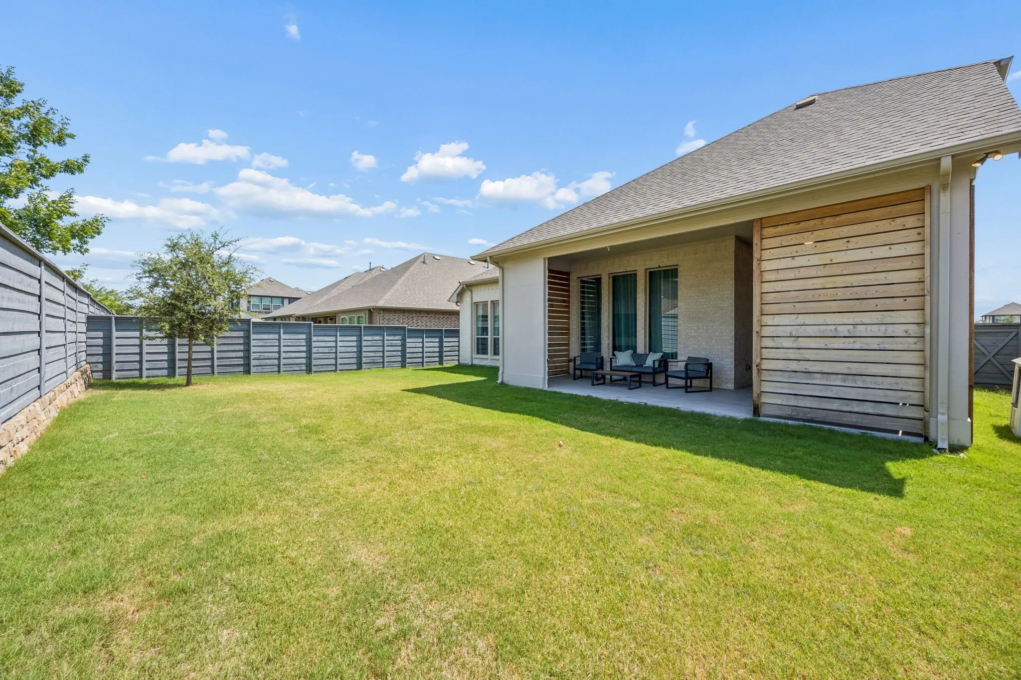 Single Family Residence For Sale in Denton County , 7416 Wispy Willow Lane, Little Elm, Texas 76227, 4 Bedroom, 4 Bathroom, 2 Garage spaces, 3,437 Sqft, built in 2020, mls#21343127, Real Estate Agent in Little Elm, Homes For Sale in Denton county, Homes For Sale in Little Elm, Realtor in Little Elm Texas, Real Estate Brokerage Independent Realty Texas, Luminita Cordes Realtor