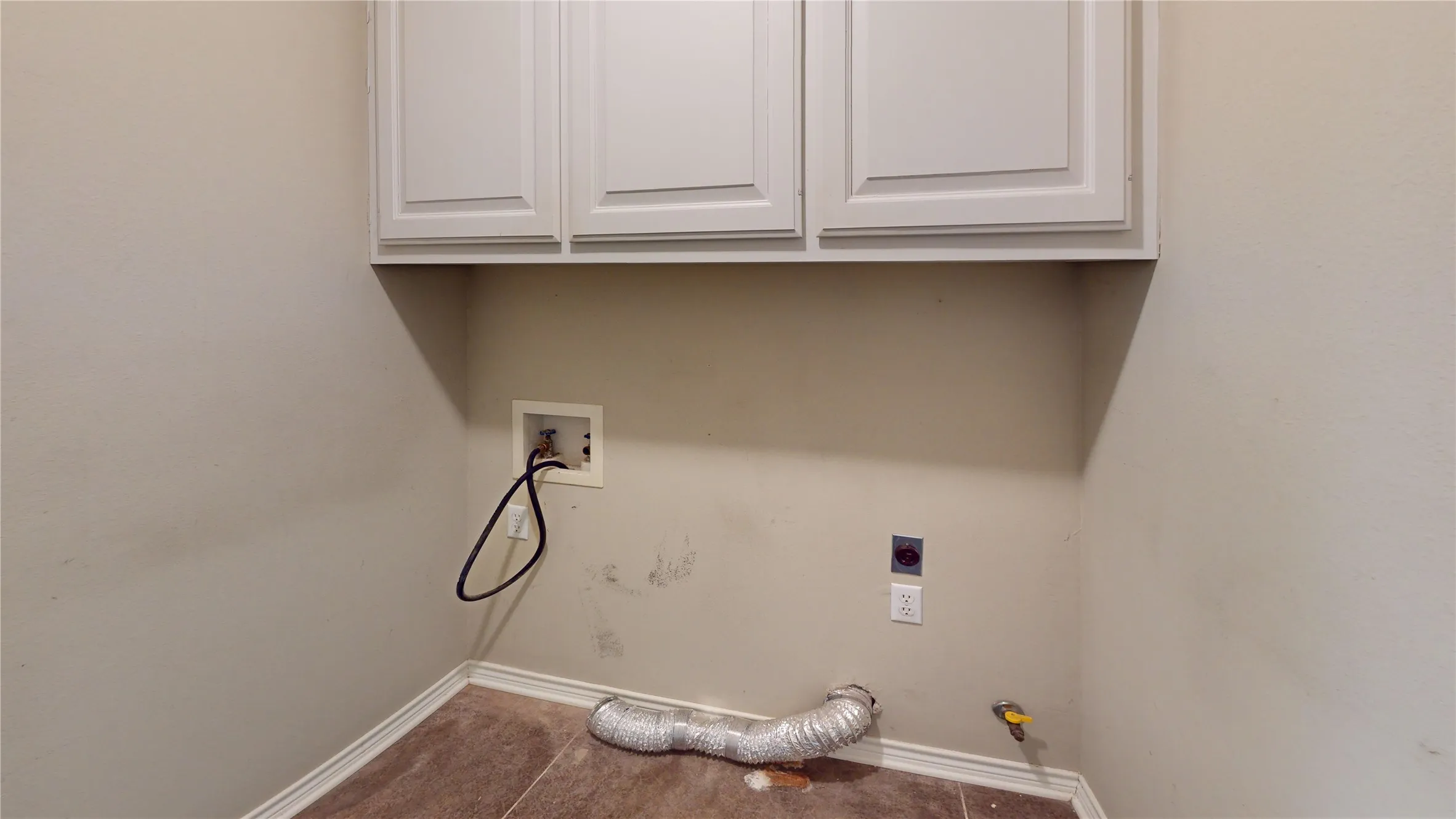 Single Family Residence For Sale in Henderson County , 356 Copeland Circle, Chandler, Texas 75758, 3 Bedroom, 2 Bathroom, 2 Garage spaces, 1,849 Sqft, built in 1996, mls#21355169, Real Estate Agent in Chandler, Homes For Sale in Henderson county, Homes For Sale in Chandler, Realtor in Chandler Texas, Real Estate Brokerage Independent Realty Texas, Luminita Cordes Realtor