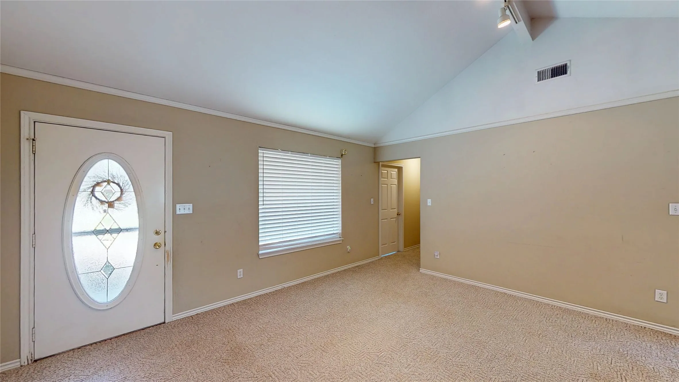 Single Family Residence For Sale in Henderson County , 356 Copeland Circle, Chandler, Texas 75758, 3 Bedroom, 2 Bathroom, 2 Garage spaces, 1,849 Sqft, built in 1996, mls#21355169, Real Estate Agent in Chandler, Homes For Sale in Henderson county, Homes For Sale in Chandler, Realtor in Chandler Texas, Real Estate Brokerage Independent Realty Texas, Luminita Cordes Realtor