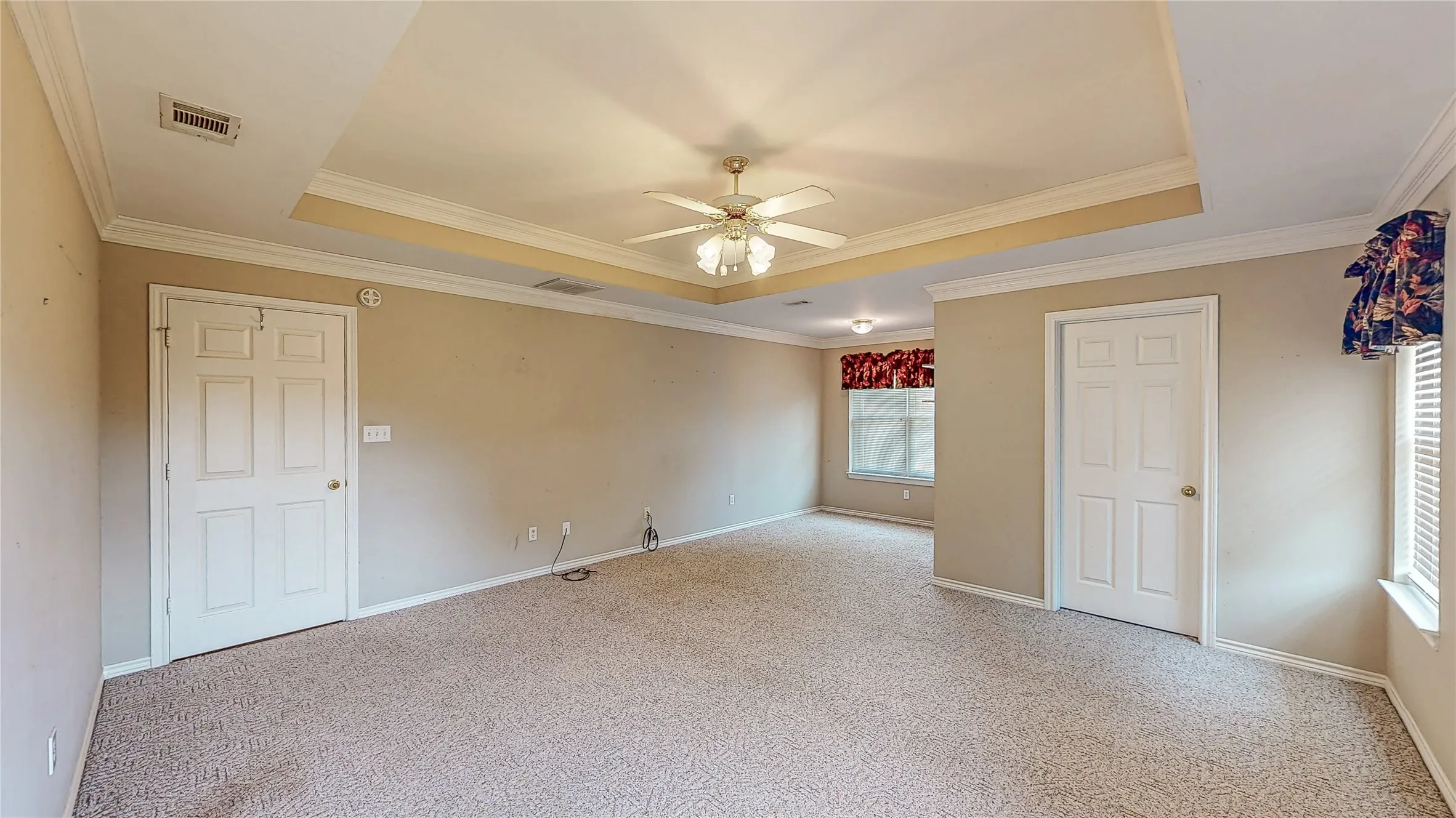 Single Family Residence For Sale in Henderson County , 356 Copeland Circle, Chandler, Texas 75758, 3 Bedroom, 2 Bathroom, 2 Garage spaces, 1,849 Sqft, built in 1996, mls#21355169, Real Estate Agent in Chandler, Homes For Sale in Henderson county, Homes For Sale in Chandler, Realtor in Chandler Texas, Real Estate Brokerage Independent Realty Texas, Luminita Cordes Realtor