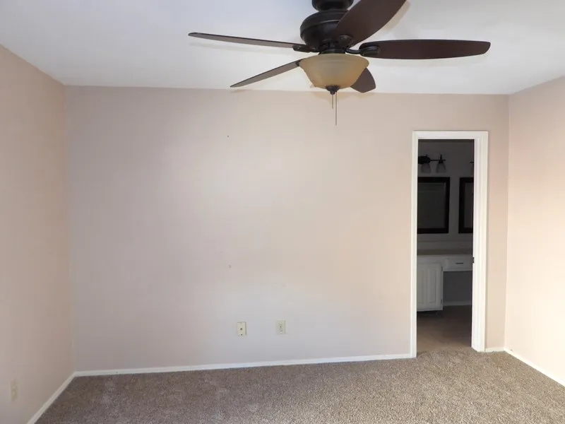Single Family Residence For Rent in Collin County , 4090 Windhaven Lane, Dallas, Texas 75287, 3 Bedroom, 3 Bathroom, 1 Garage spaces, 1,712 Sqft, built in 1985, mls#21355195, Real Estate Agent in Dallas, Homes For Rent in Collin county, Homes For Rent in Dallas, Realtor in Dallas Texas, Real Estate Brokerage Independent Realty Texas, Luminita Cordes Realtor
