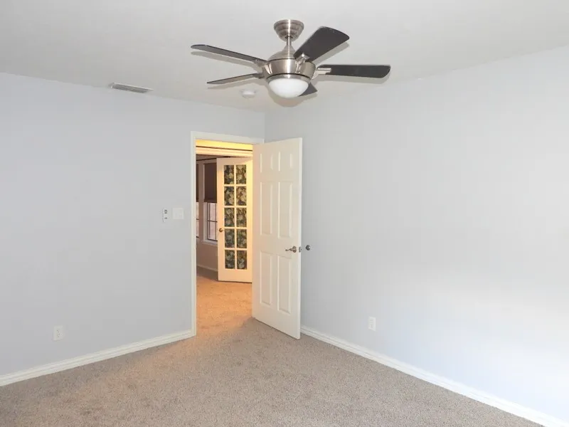 Single Family Residence For Rent in Collin County , 4090 Windhaven Lane, Dallas, Texas 75287, 3 Bedroom, 3 Bathroom, 1 Garage spaces, 1,712 Sqft, built in 1985, mls#21355195, Real Estate Agent in Dallas, Homes For Rent in Collin county, Homes For Rent in Dallas, Realtor in Dallas Texas, Real Estate Brokerage Independent Realty Texas, Luminita Cordes Realtor