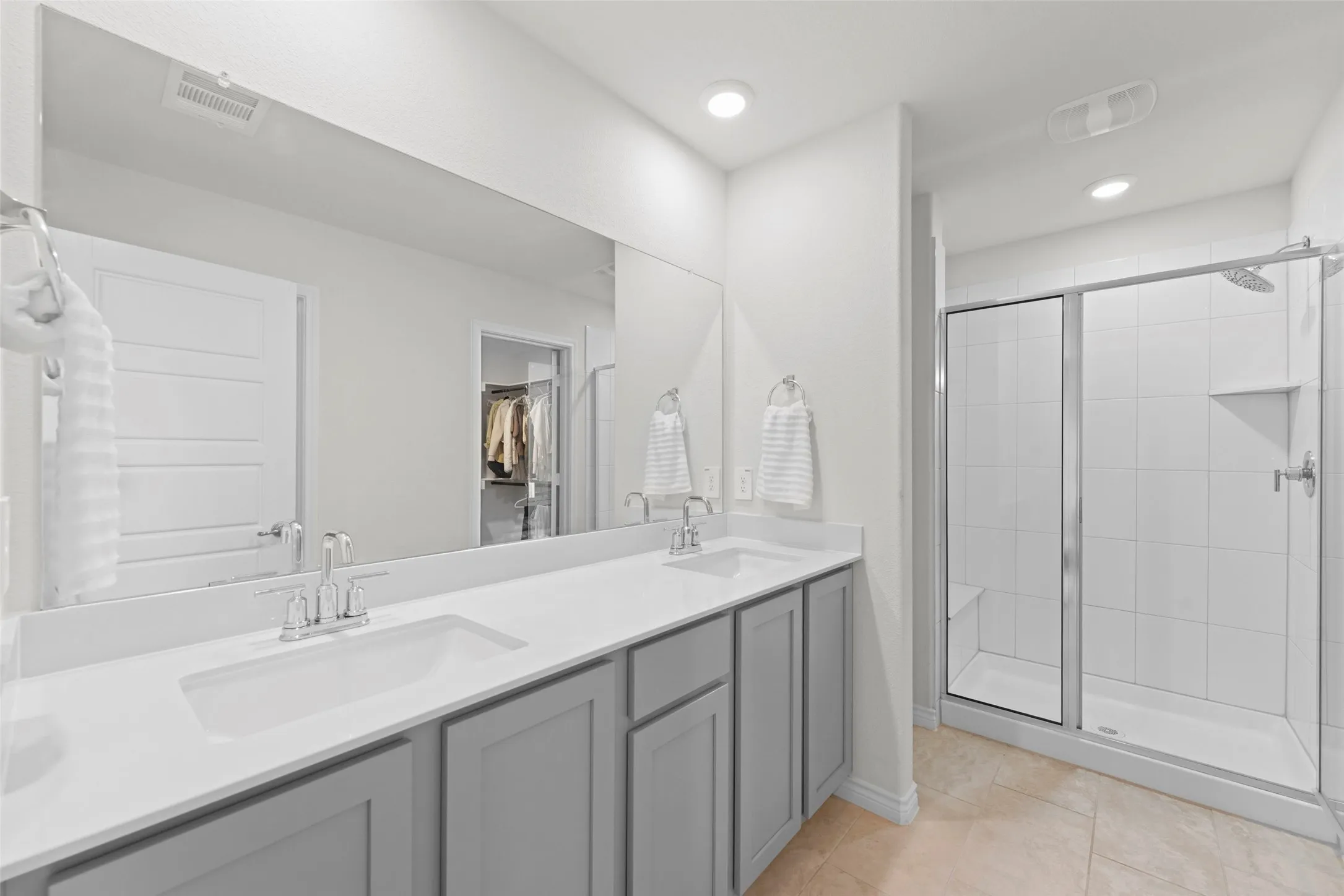 Single Family Residence For Sale in Denton County , 3720 Tracewood Bend, Aubrey, Texas 76227, 4 Bedroom, 3 Bathroom, 2 Garage spaces, 2,080 Sqft, built in 2024, mls#21355196, Real Estate Agent in Aubrey, Homes For Sale in Denton county, Homes For Sale in Aubrey, Realtor in Aubrey Texas, Real Estate Brokerage Independent Realty Texas, Luminita Cordes Realtor