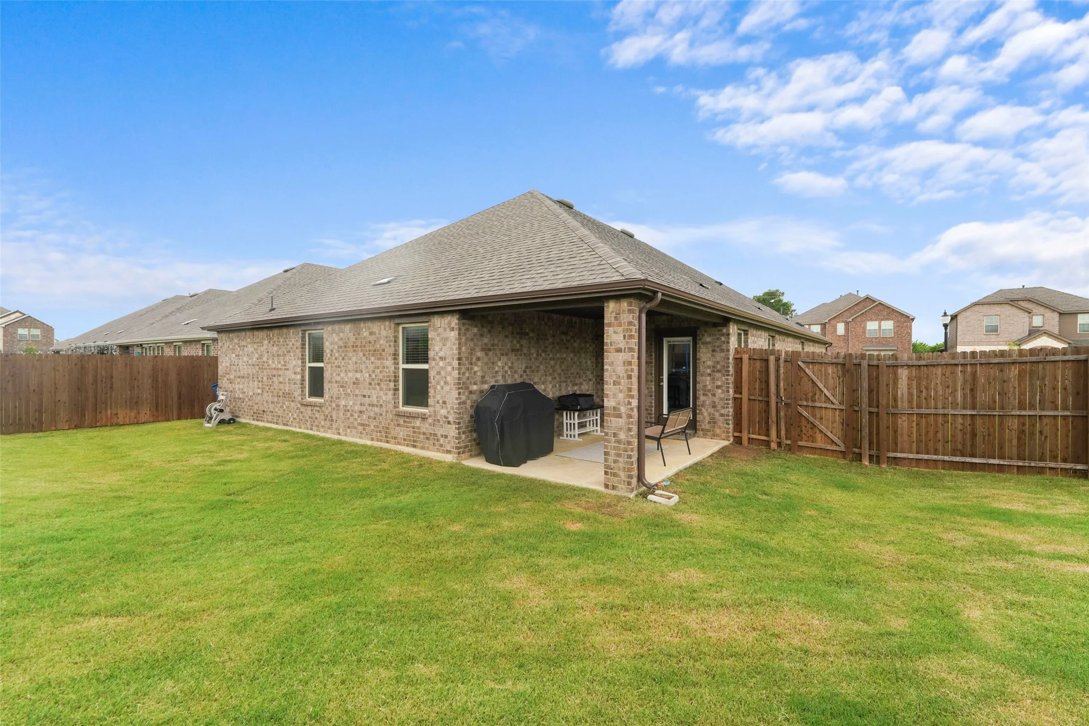 Single Family Residence For Sale in Denton County , 3720 Tracewood Bend, Aubrey, Texas 76227, 4 Bedroom, 3 Bathroom, 2 Garage spaces, 2,080 Sqft, built in 2024, mls#21355196, Real Estate Agent in Aubrey, Homes For Sale in Denton county, Homes For Sale in Aubrey, Realtor in Aubrey Texas, Real Estate Brokerage Independent Realty Texas, Luminita Cordes Realtor