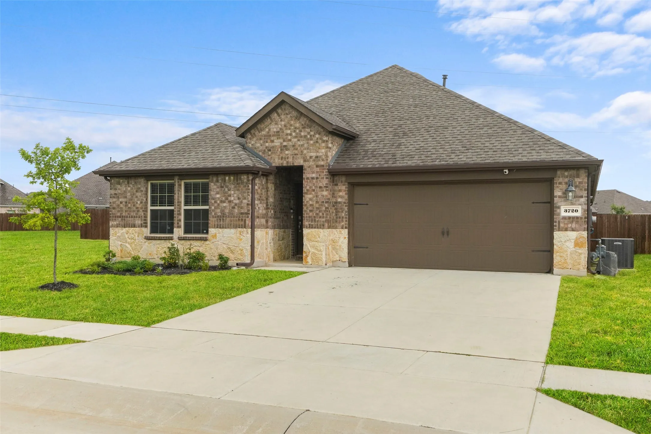 Single Family Residence For Sale in Denton County , 3720 Tracewood Bend, Aubrey, Texas 76227, 4 Bedroom, 3 Bathroom, 2 Garage spaces, 2,080 Sqft, built in 2024, mls#21355196, Real Estate Agent in Aubrey, Homes For Sale in Denton county, Homes For Sale in Aubrey, Realtor in Aubrey Texas, Real Estate Brokerage Independent Realty Texas, Luminita Cordes Realtor