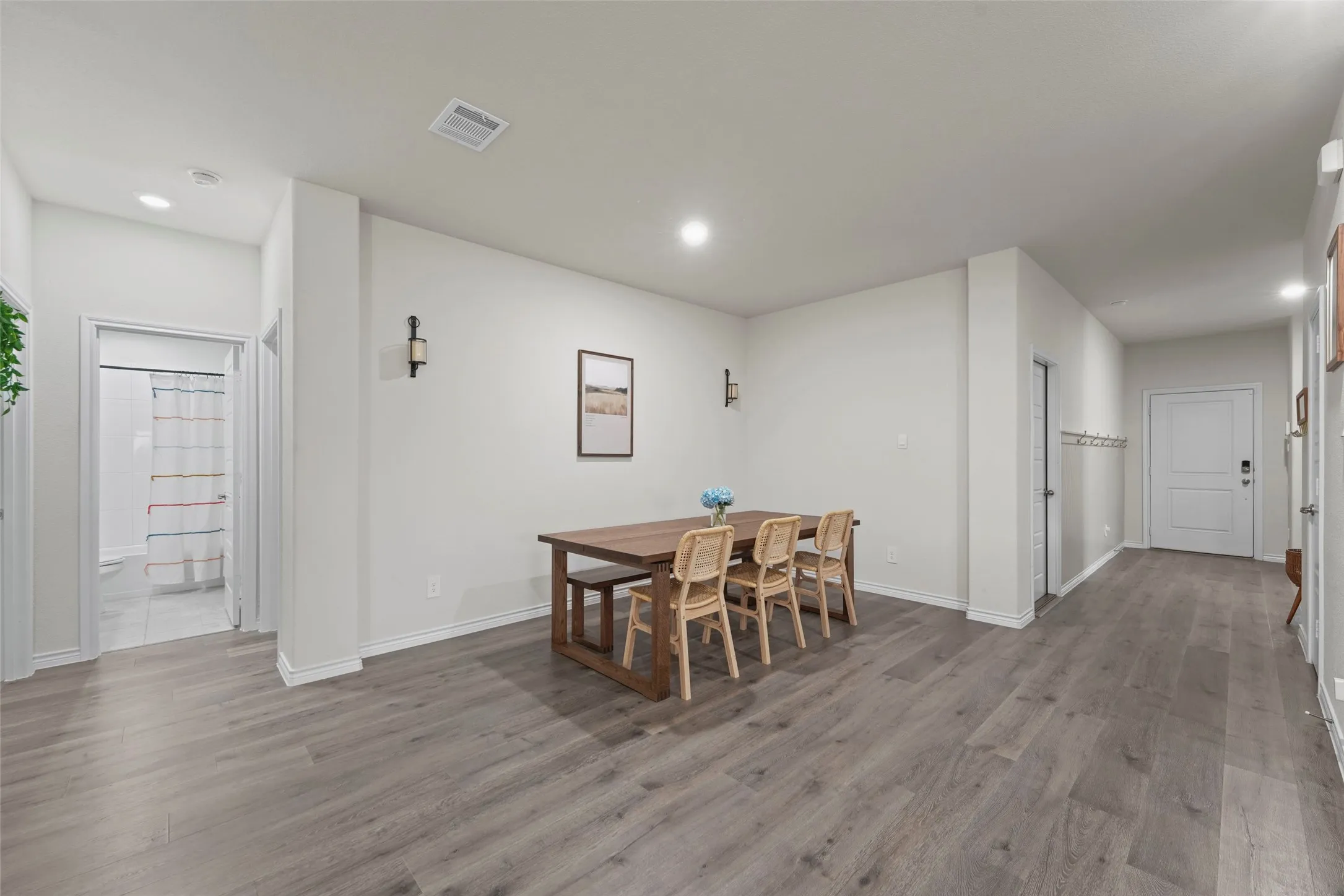 Single Family Residence For Sale in Denton County , 3720 Tracewood Bend, Aubrey, Texas 76227, 4 Bedroom, 3 Bathroom, 2 Garage spaces, 2,080 Sqft, built in 2024, mls#21355196, Real Estate Agent in Aubrey, Homes For Sale in Denton county, Homes For Sale in Aubrey, Realtor in Aubrey Texas, Real Estate Brokerage Independent Realty Texas, Luminita Cordes Realtor