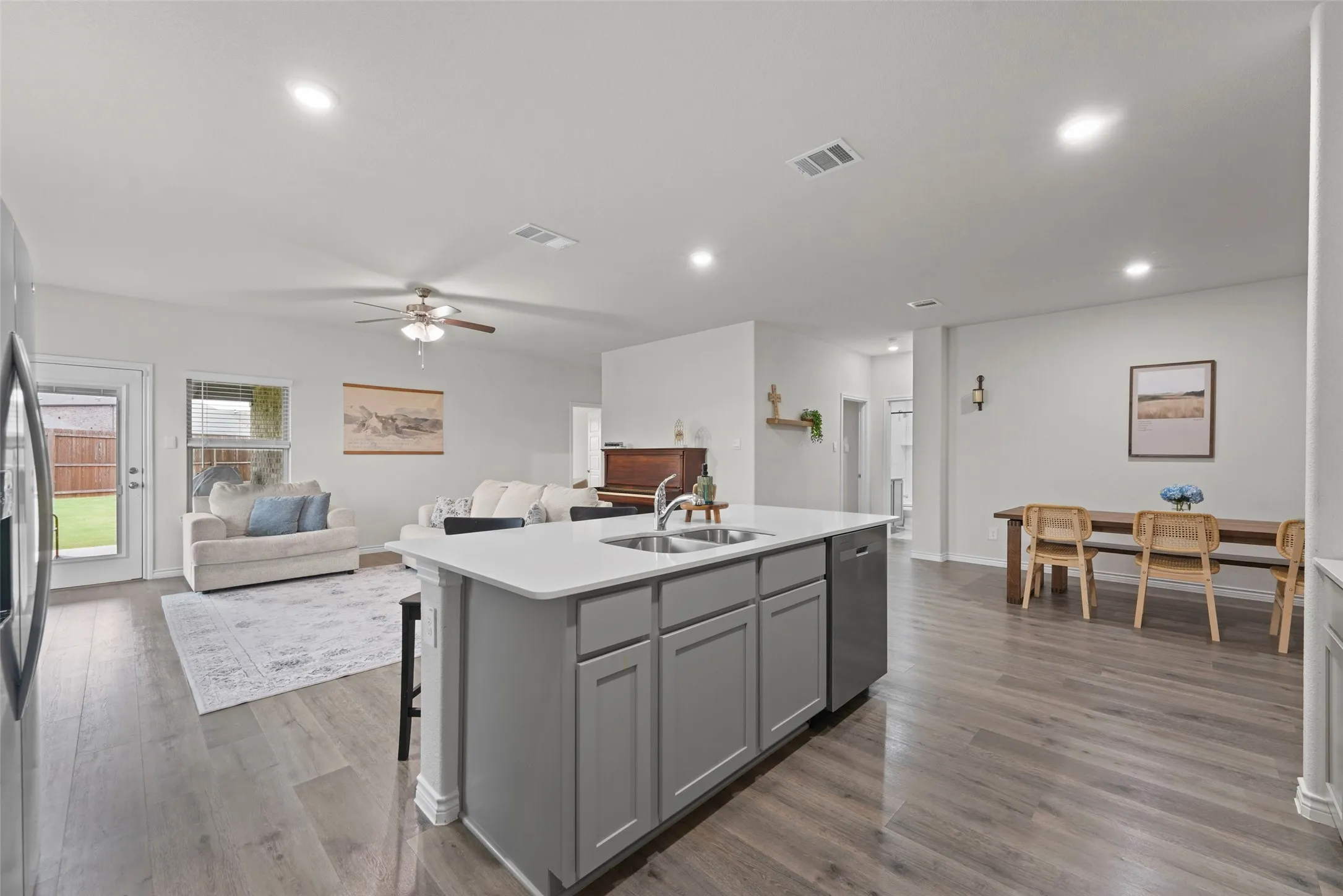 Single Family Residence For Sale in Denton County , 3720 Tracewood Bend, Aubrey, Texas 76227, 4 Bedroom, 3 Bathroom, 2 Garage spaces, 2,080 Sqft, built in 2024, mls#21355196, Real Estate Agent in Aubrey, Homes For Sale in Denton county, Homes For Sale in Aubrey, Realtor in Aubrey Texas, Real Estate Brokerage Independent Realty Texas, Luminita Cordes Realtor