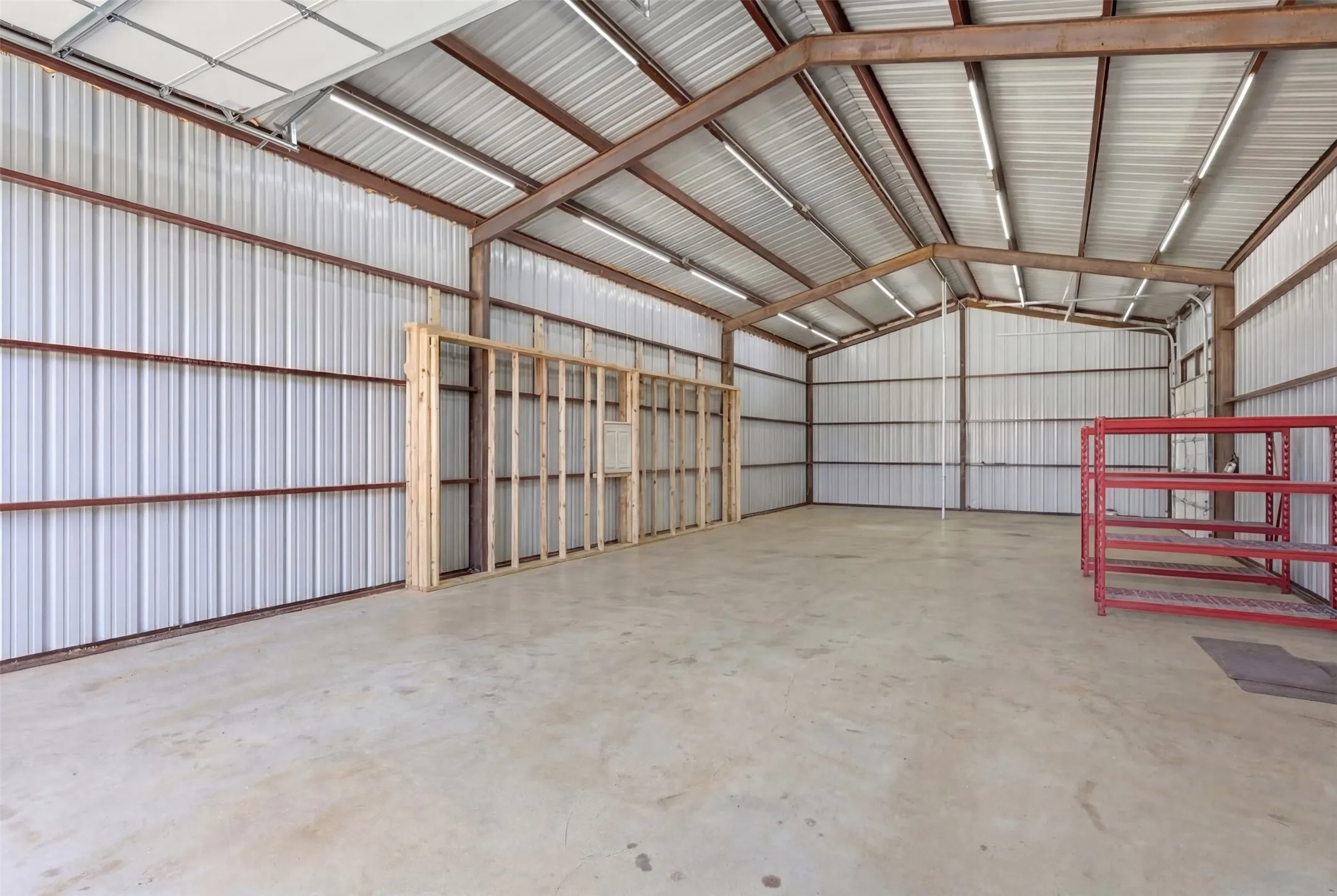 Single Family Residence For Sale in Parker County , 3036 Deer Court, Weatherford, Texas 76085, 4 Bedroom, 3 Bathroom, 2 Garage spaces, 3,314 Sqft, built in 2022, mls#21355194, Real Estate Agent in Weatherford, Homes For Sale in Parker county, Homes For Sale in Weatherford, Realtor in Weatherford Texas, Real Estate Brokerage Independent Realty Texas, Luminita Cordes Realtor
