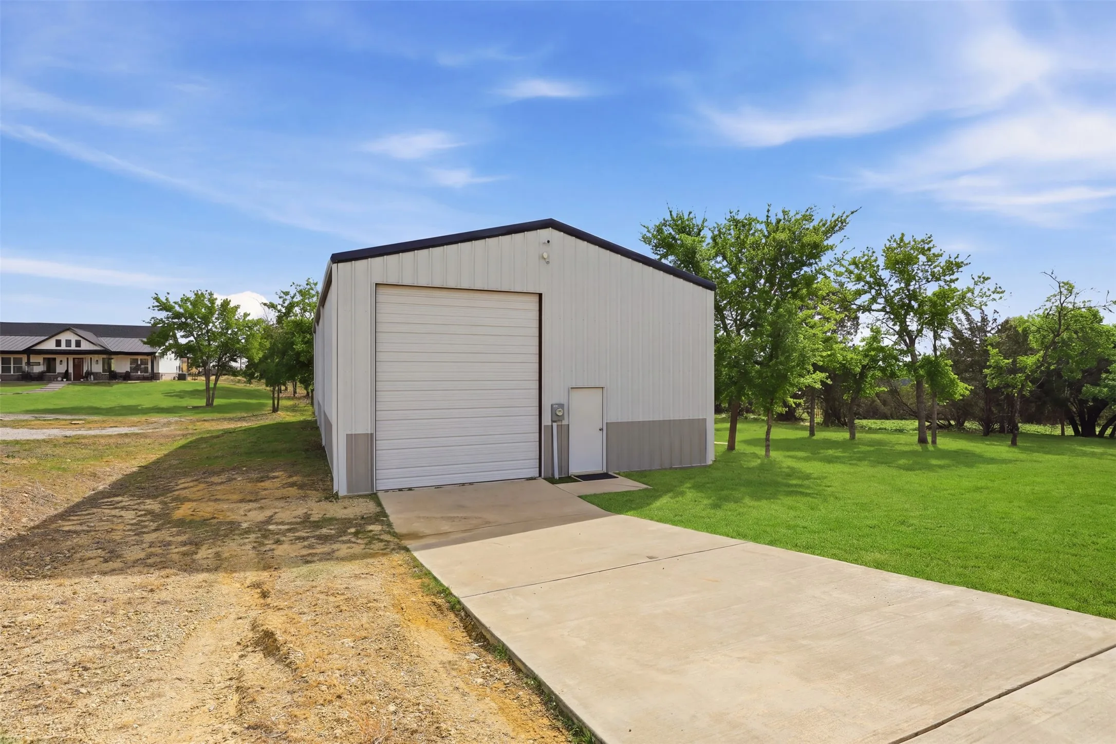 Single Family Residence For Sale in Parker County , 3036 Deer Court, Weatherford, Texas 76085, 4 Bedroom, 3 Bathroom, 2 Garage spaces, 3,314 Sqft, built in 2022, mls#21355194, Real Estate Agent in Weatherford, Homes For Sale in Parker county, Homes For Sale in Weatherford, Realtor in Weatherford Texas, Real Estate Brokerage Independent Realty Texas, Luminita Cordes Realtor