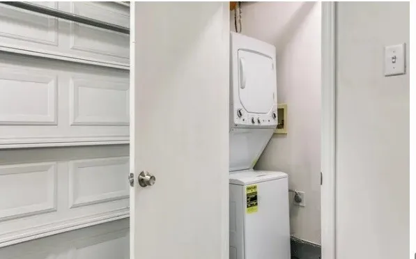 Condominium For Rent in Dallas County , 8602 Baltimore Drive 7, Dallas, Texas 75225, 1 Bedroom, 1 Bathroom, 2 Garage spaces, 962 Sqft, built in 1958, mls#21355201, Real Estate Agent in Dallas, Homes For Rent in Dallas county, Homes For Rent in Dallas, Realtor in Dallas Texas, Real Estate Brokerage Independent Realty Texas, Luminita Cordes Realtor